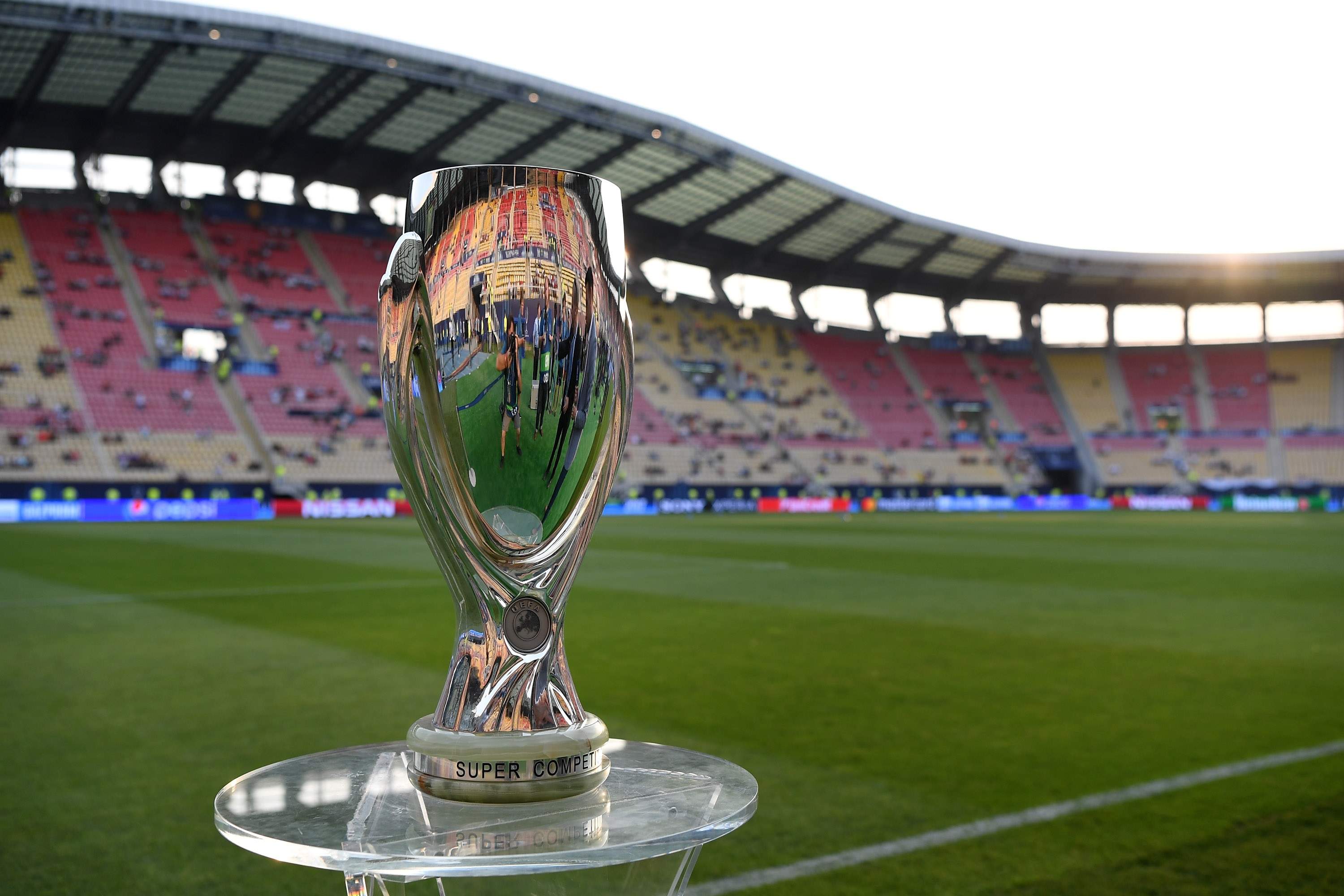 supercopa-europa-trofeo-2017-getty.jpg