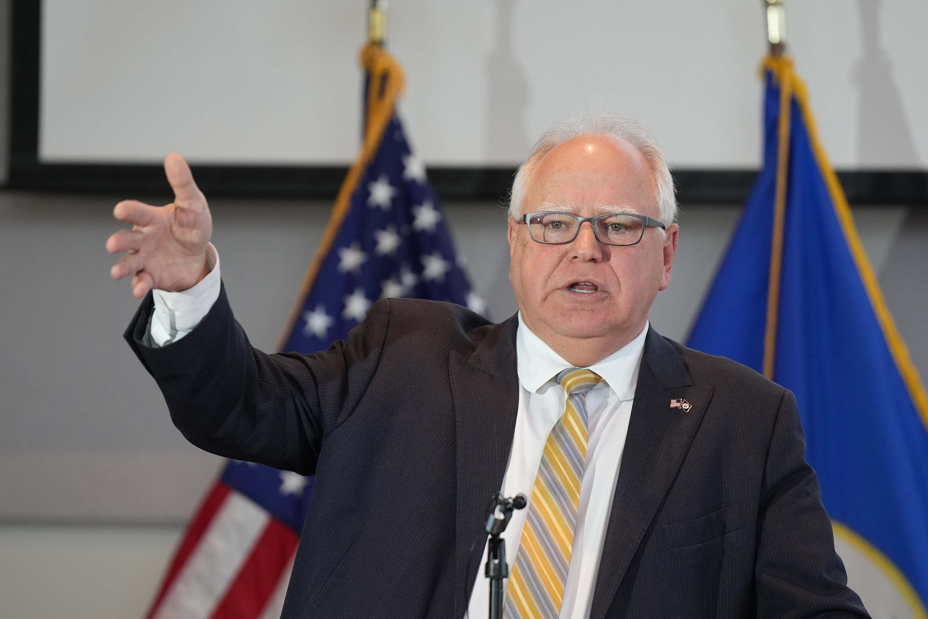 Tim Walz, candidato demócrata a la vicepresidencia de EEUU.
