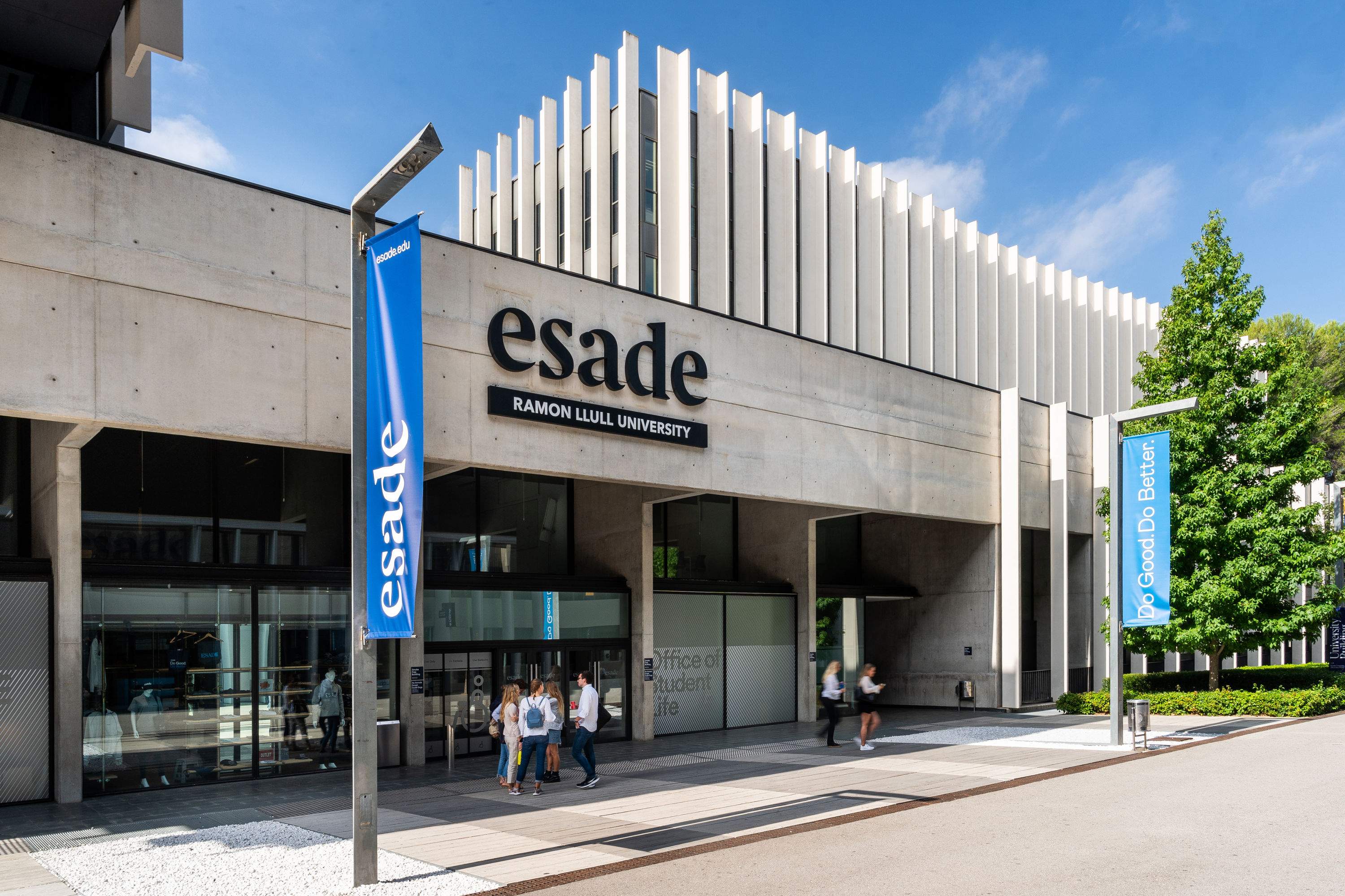 Esade_Campus_SantCugat1.jpg