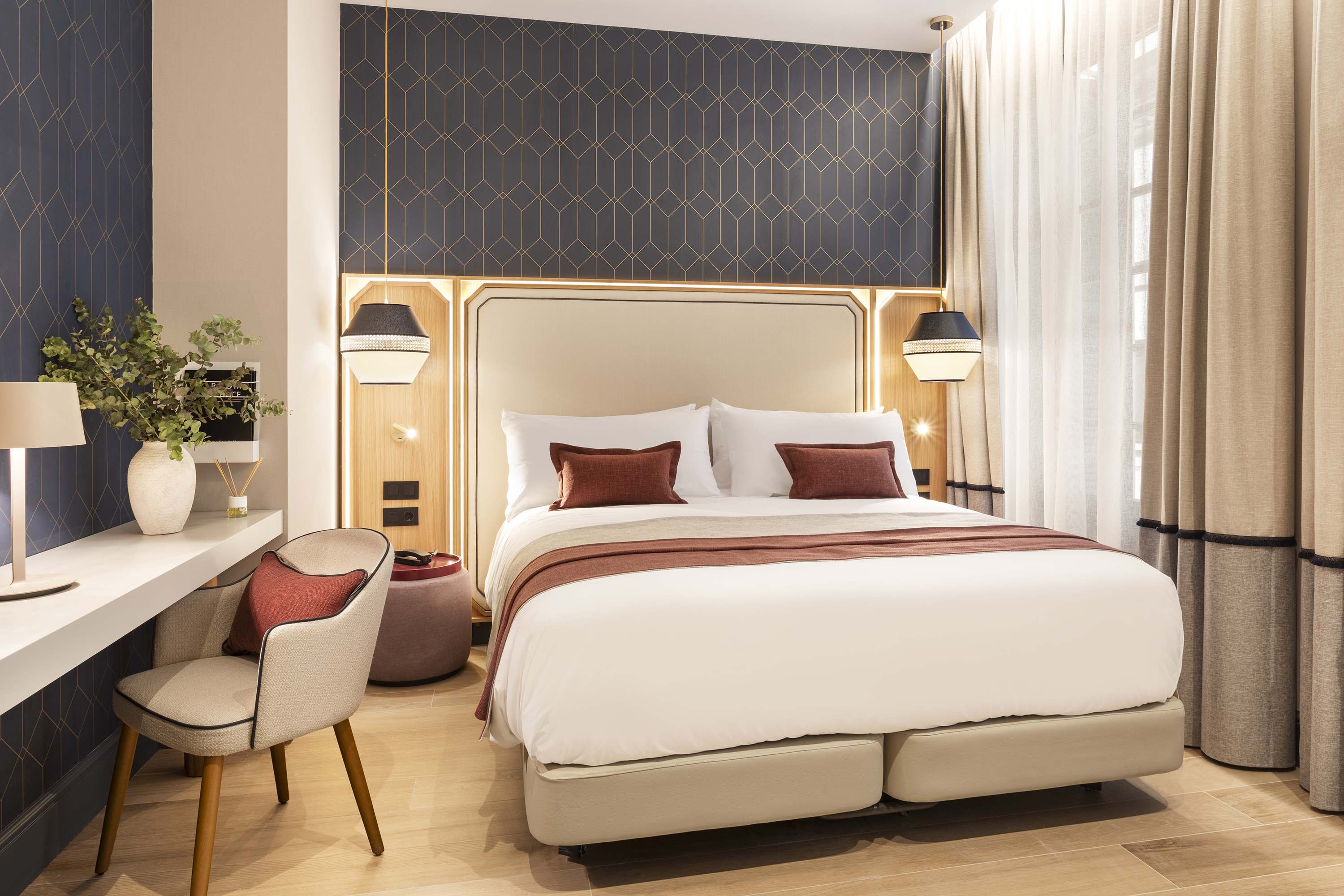 Habitación del Hotel Catalonia Puerta del Mar en Málaga. EE