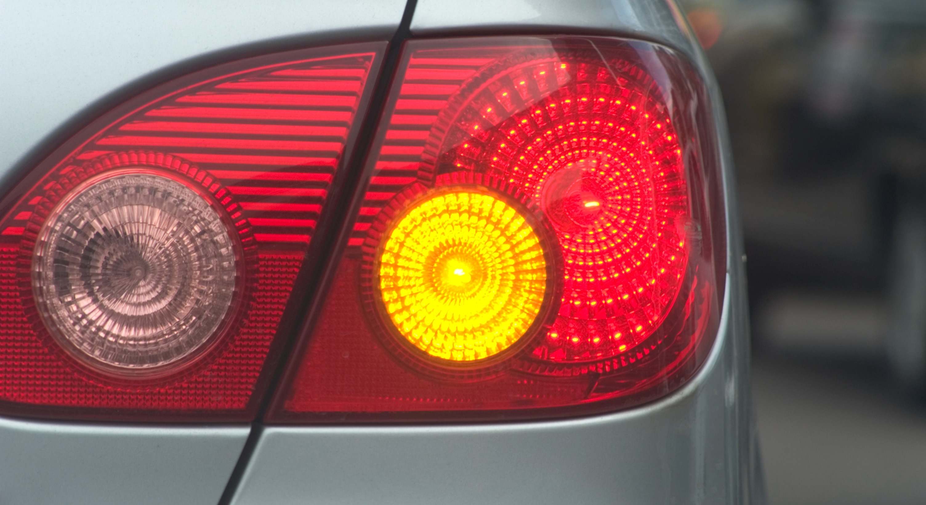 Luz intermitente de un coche