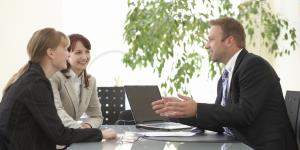 comerciales-mesa-300-thinkstock.jpg