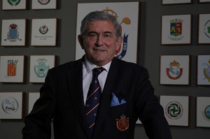 gonzaloescauriazapremioFGRM.jpg