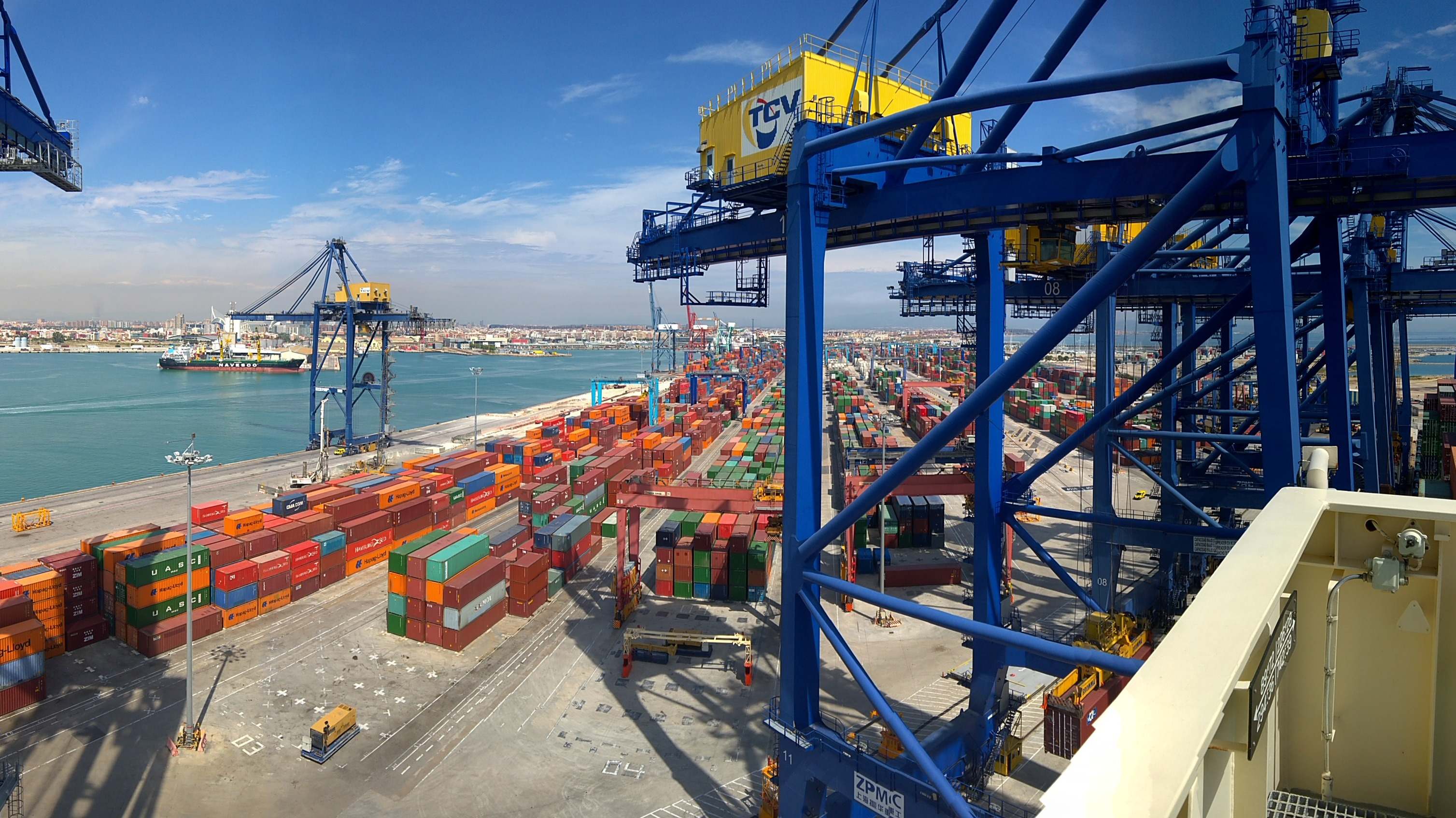 Terminal de contenedores del puerto de Valencia.