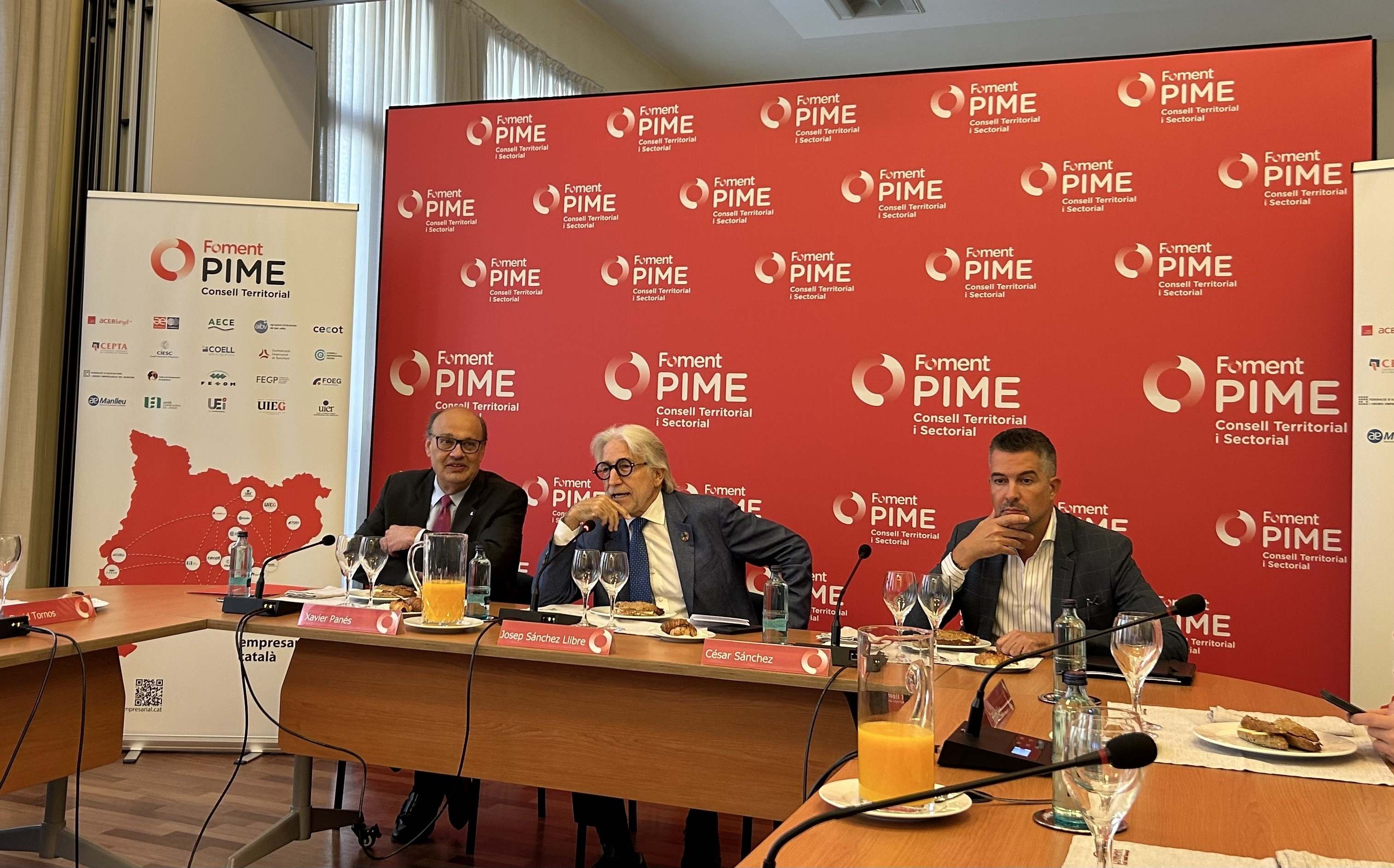 Josep Sánchez Llibre y Xavier Panés hacen balance del Consejo Territorial de Pymes. EE