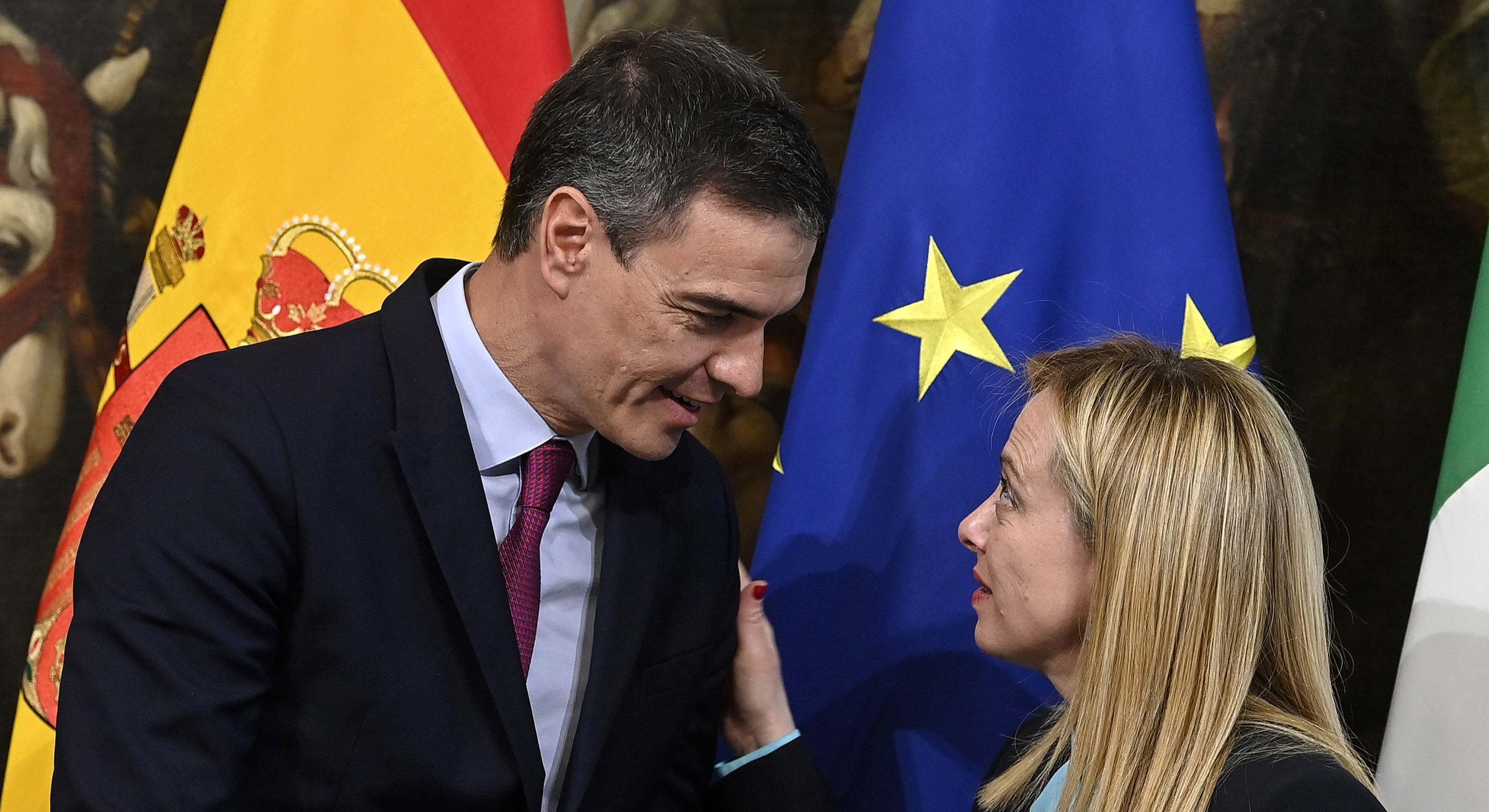 El presidente del Gobierno, Pedro Sánchez y la primera ministra italiana, Giorgia Meloni.