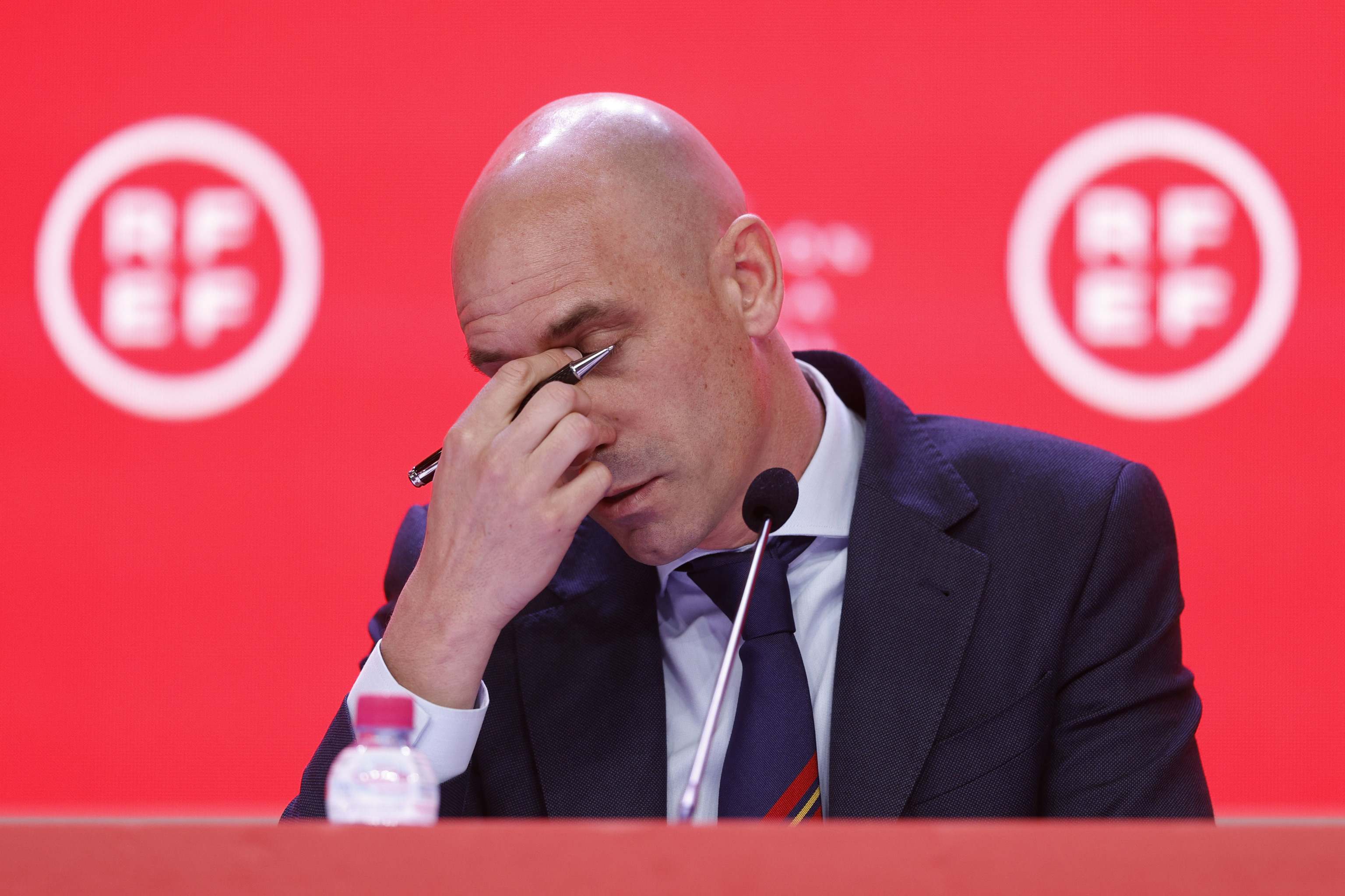 LUIS-RUBIALES-BUENA-1200.jpg