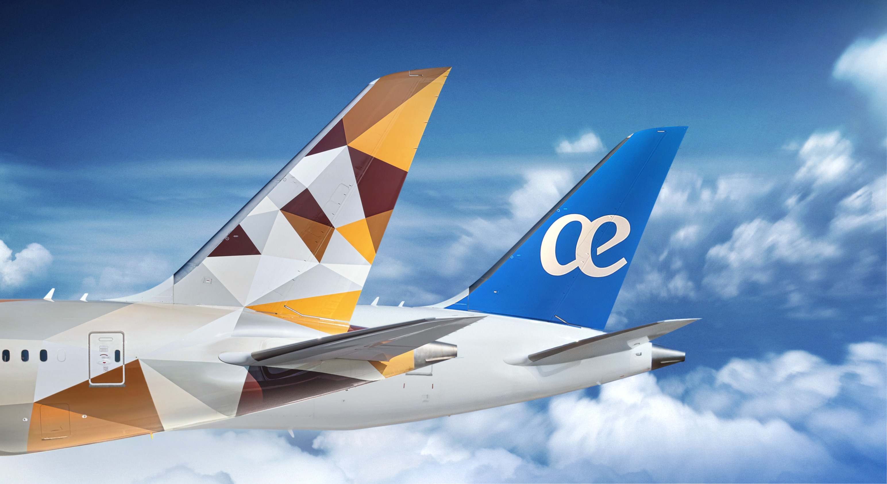 Aviones de Etihad y Air Europa.