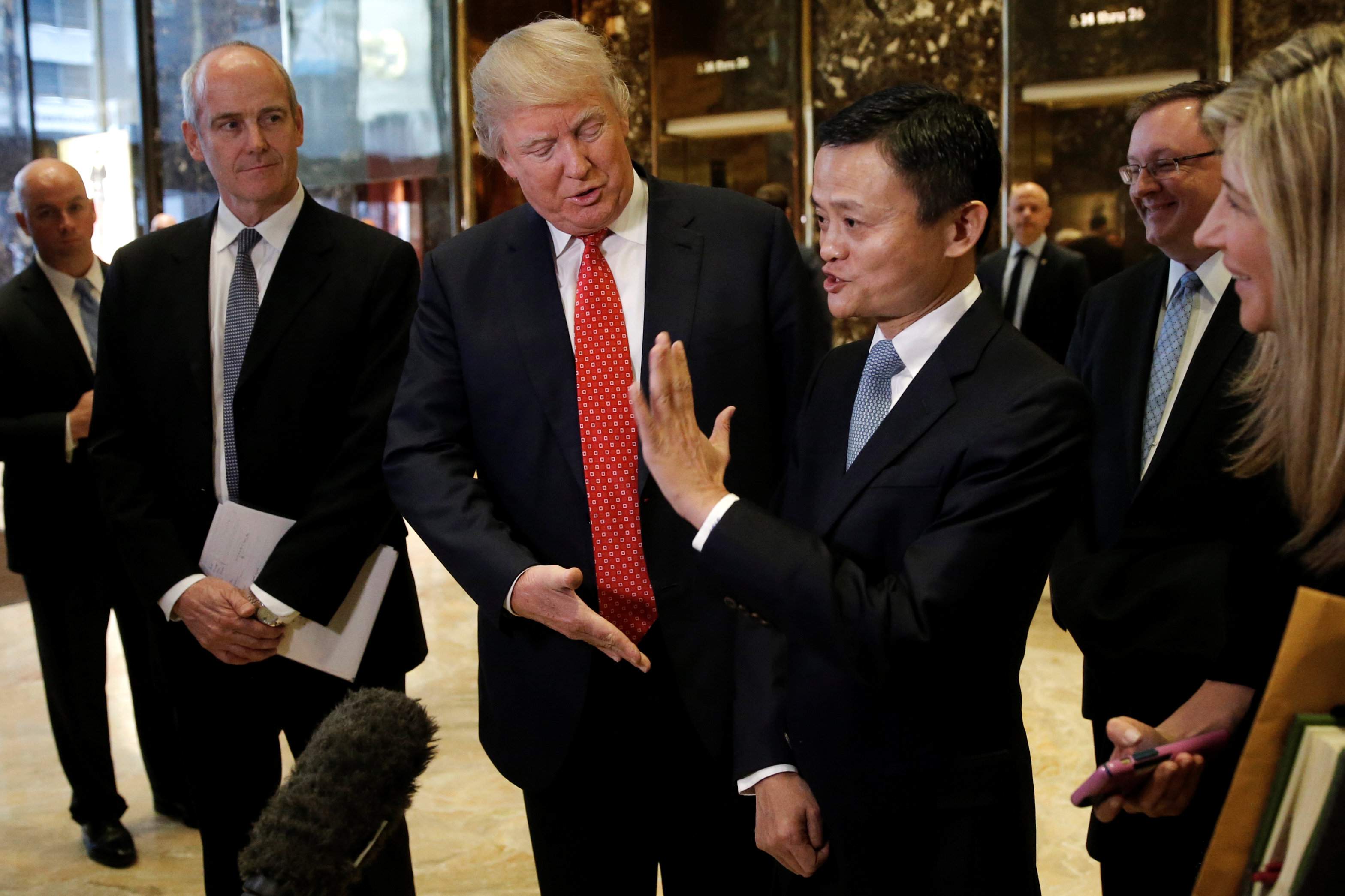 Donald Trump junto al fundador de Alibaba Jack Ma en enero de 2017