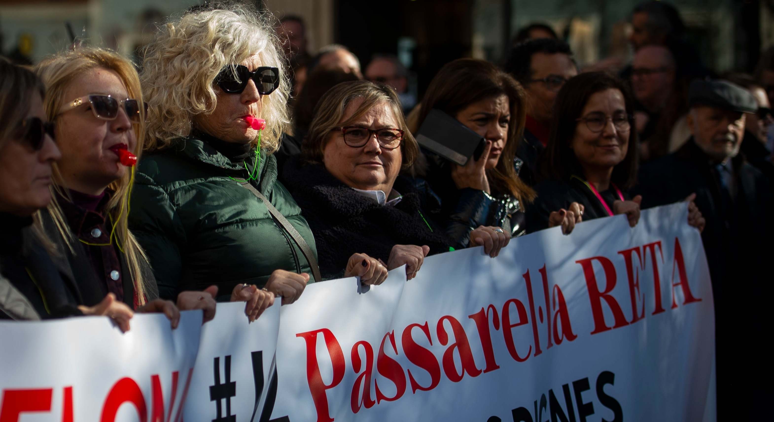 Protestas de mutualistas de la abogacía pidiendo cotizar en el RETA