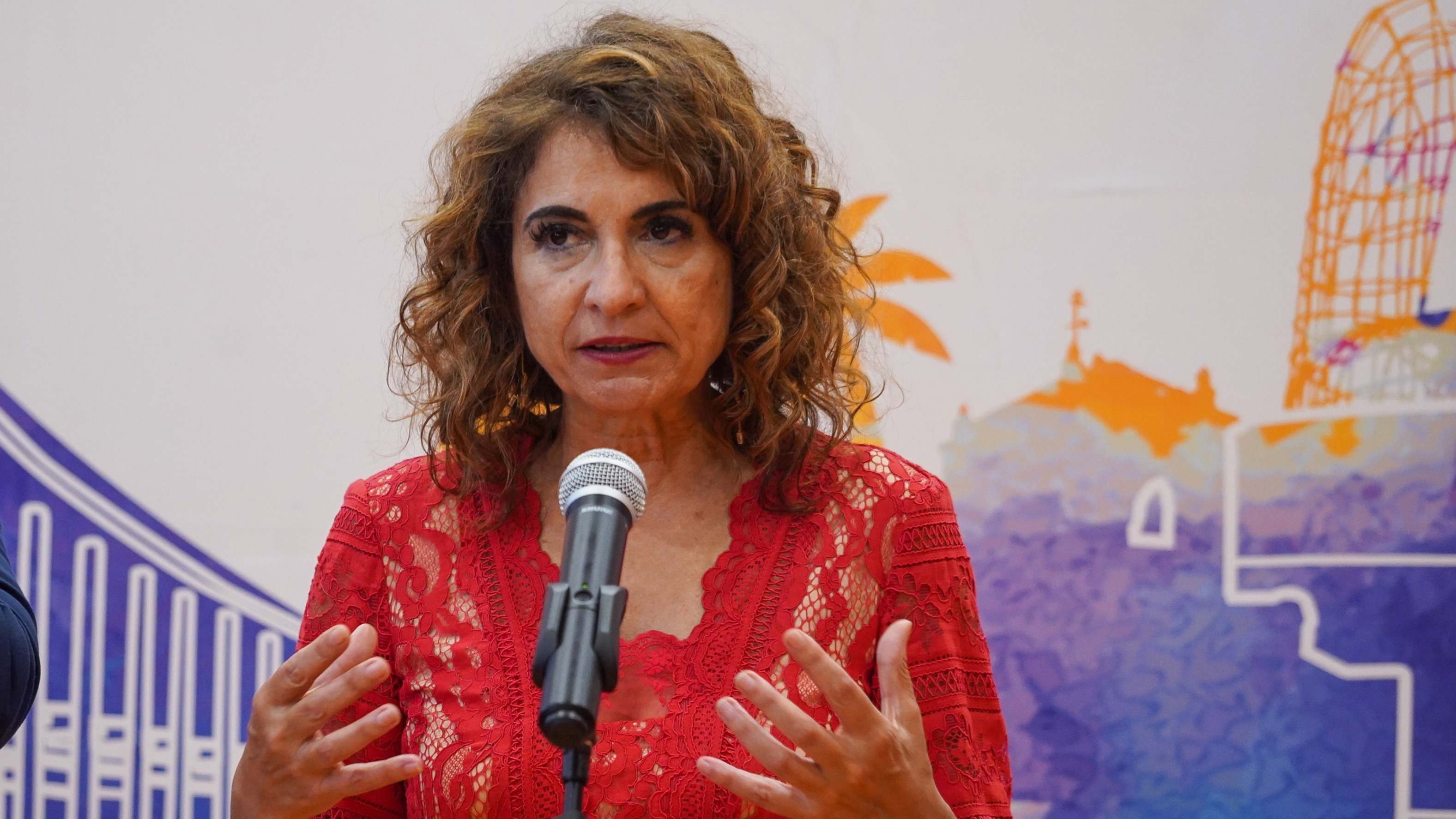 La vicepresidenta primera y ministra de Hacienda, María Jesús Montero. 