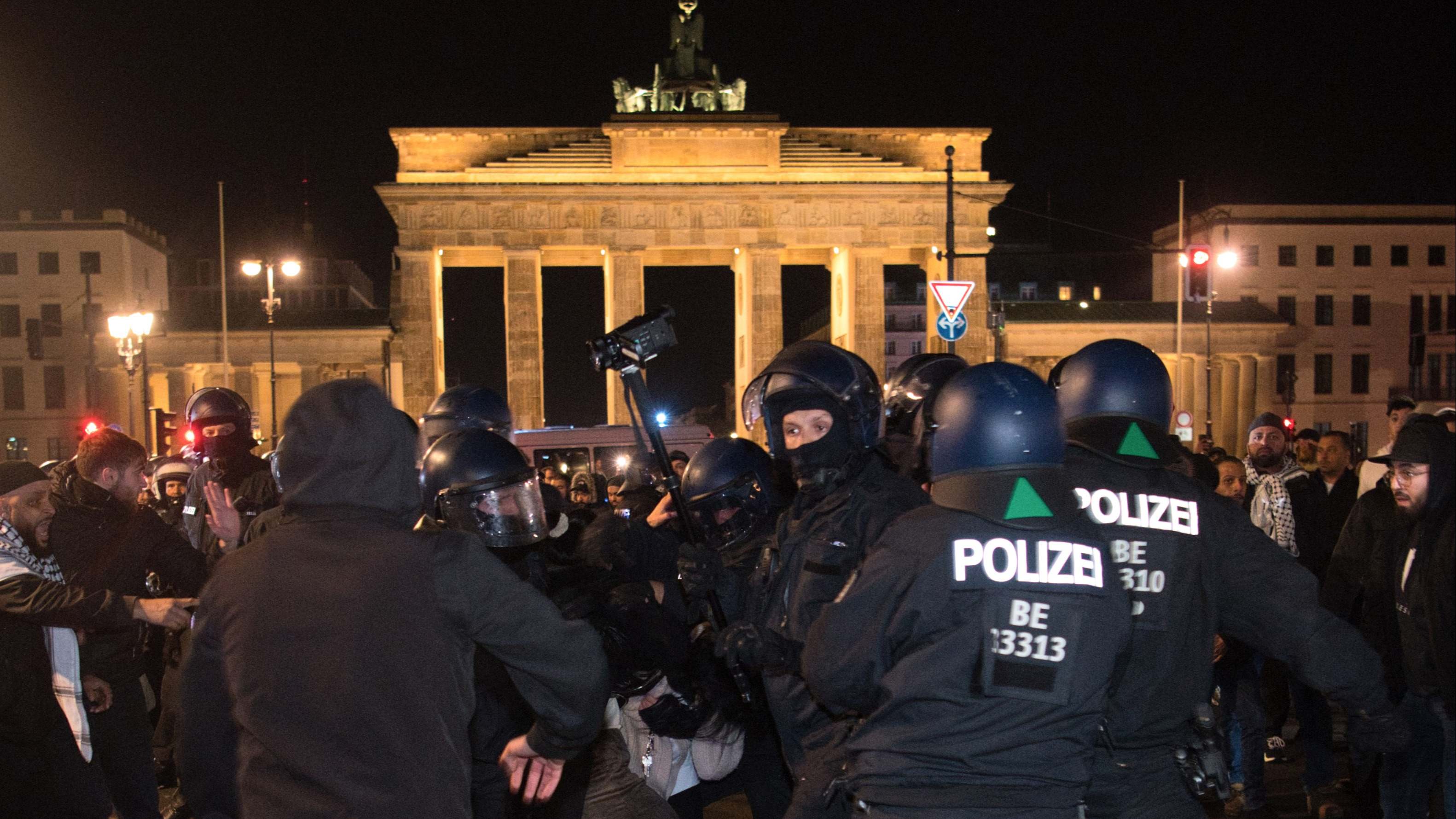 Una sinagoga y un centro comunitario judío han sido atacados en Berlín