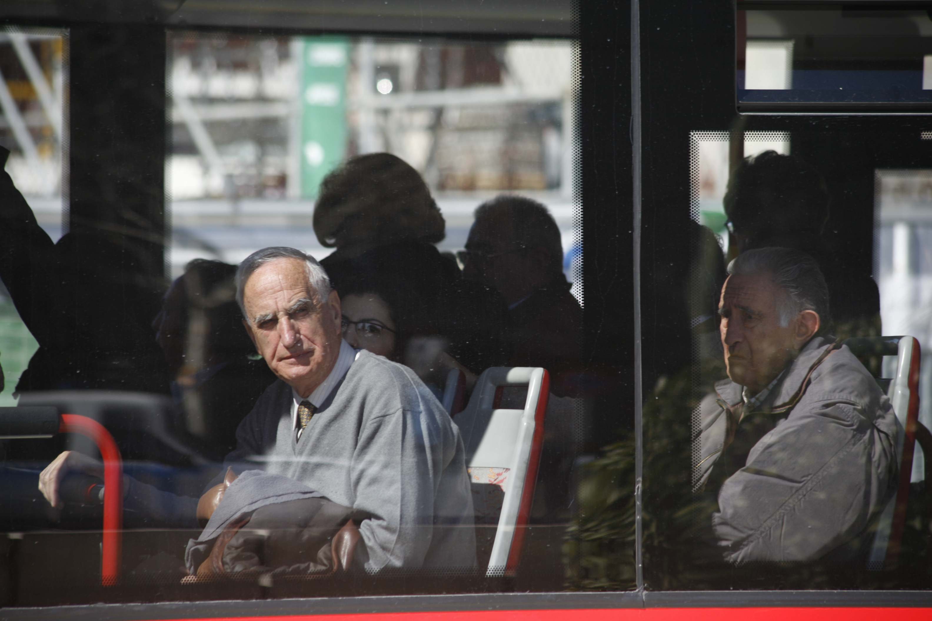 senores-bus