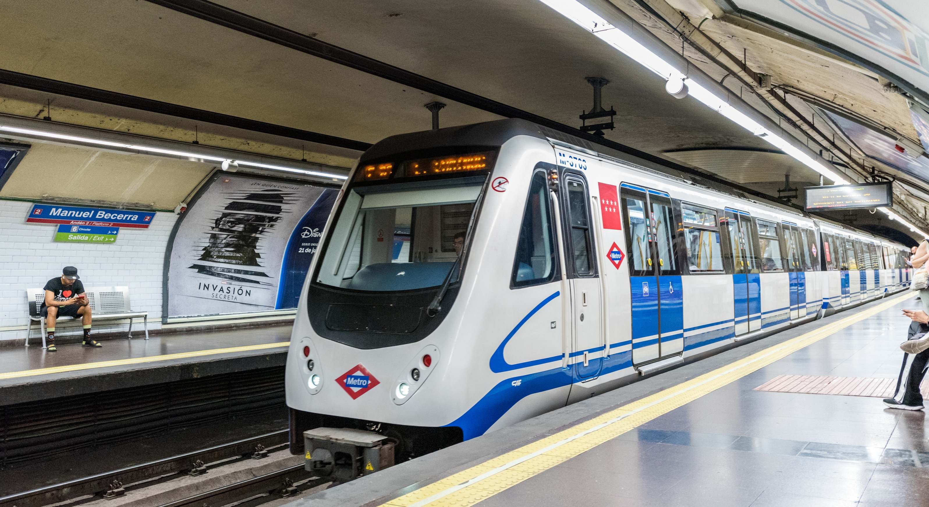Un convoy de Metro Madrid entrando en el andén. / Foto: iStock