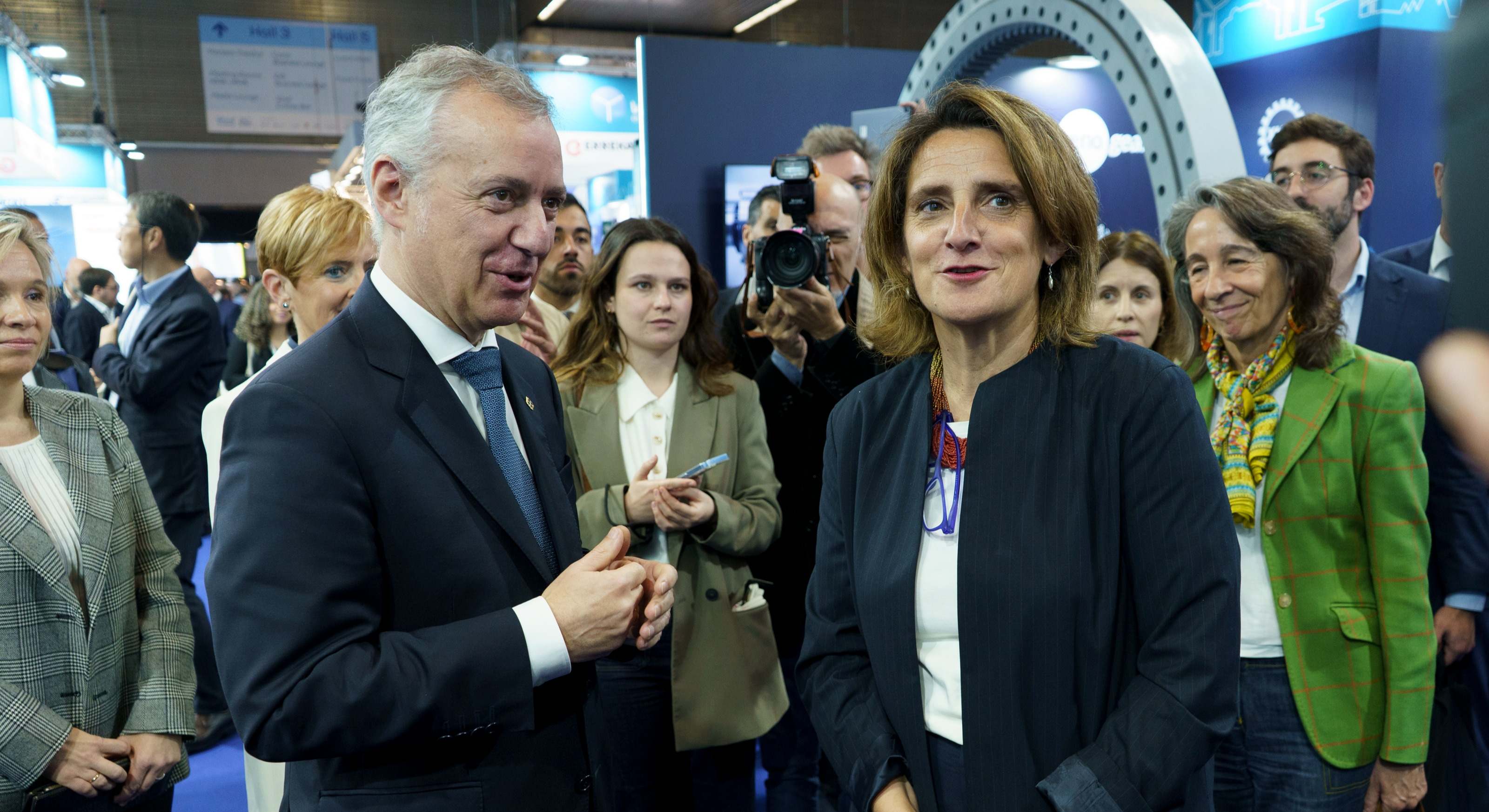 Iñigo Urkullu y Teresa Ribera.