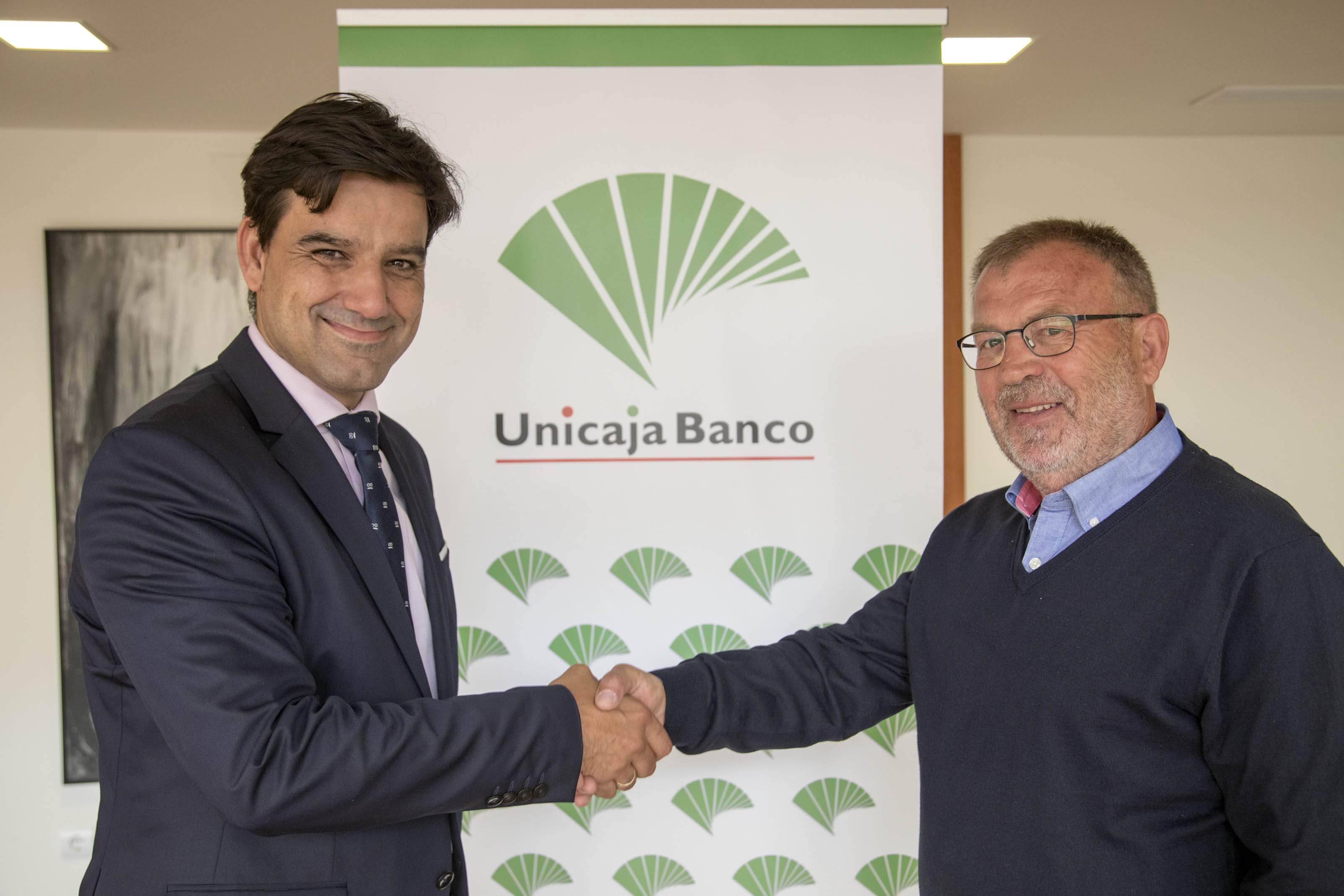 Unicajaregantesarmuna.jpg