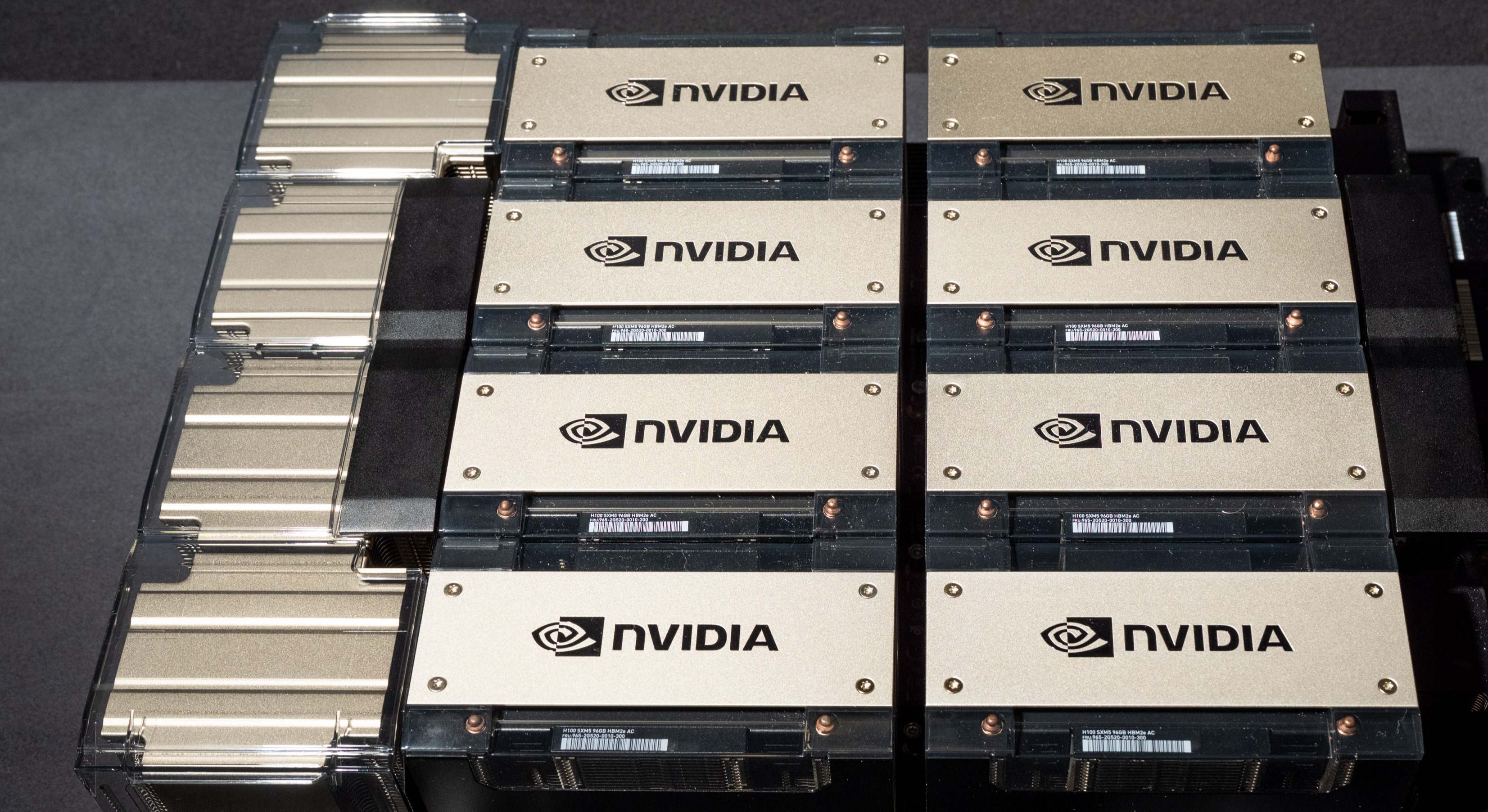 Procesadores H100 de Nvidia. Bloomberg