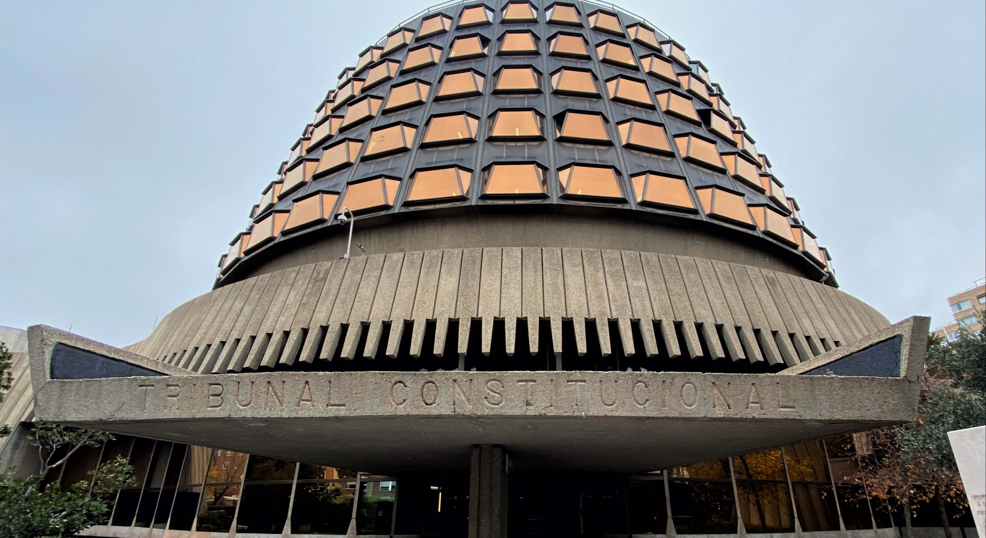 Fachada del tribunal constitucional.