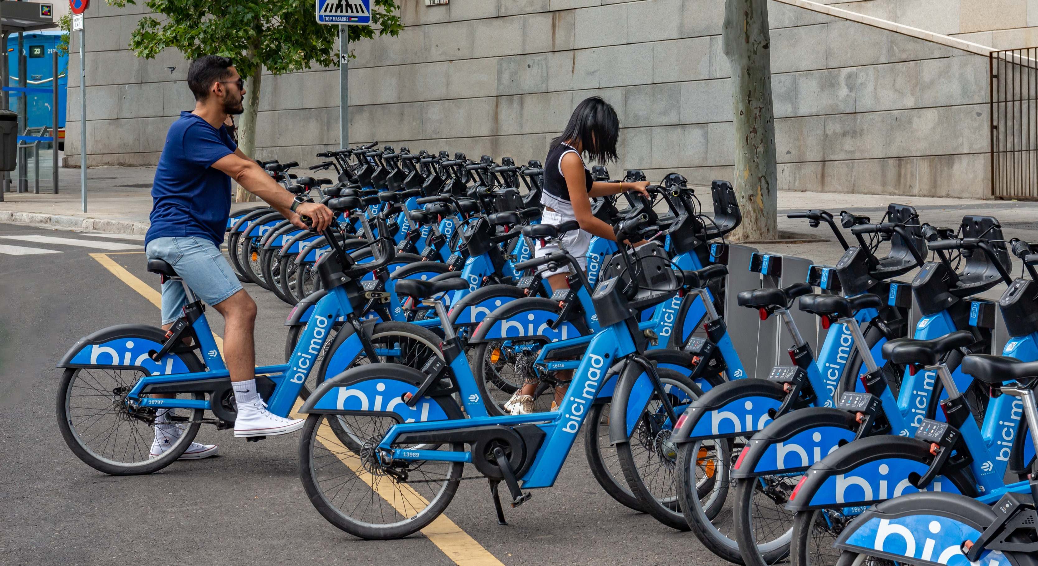 Punto de bicicletas de Bicimad, en Madrid. / Foto: Dreamstime