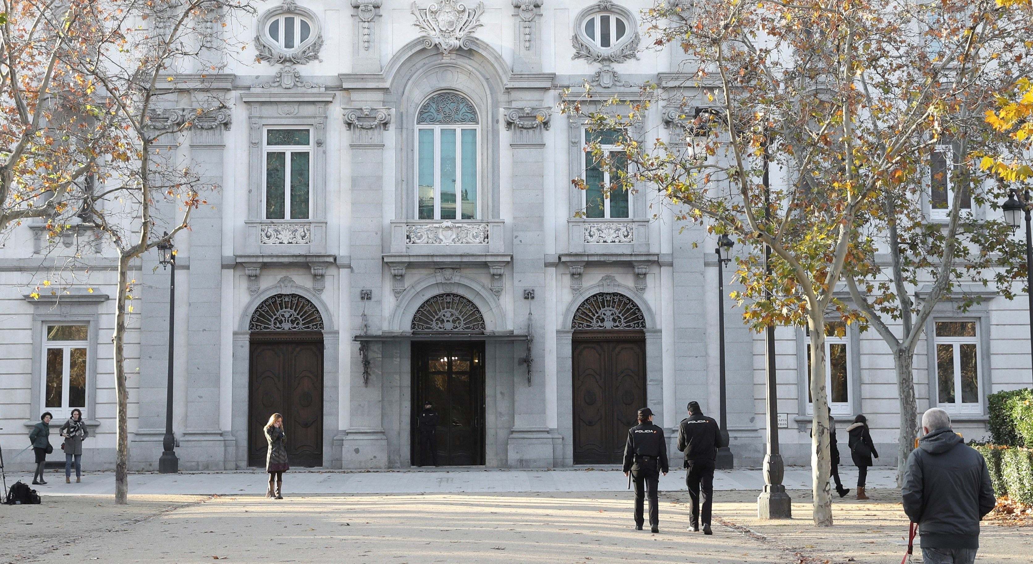 Entrada al Tribunal Supremo
