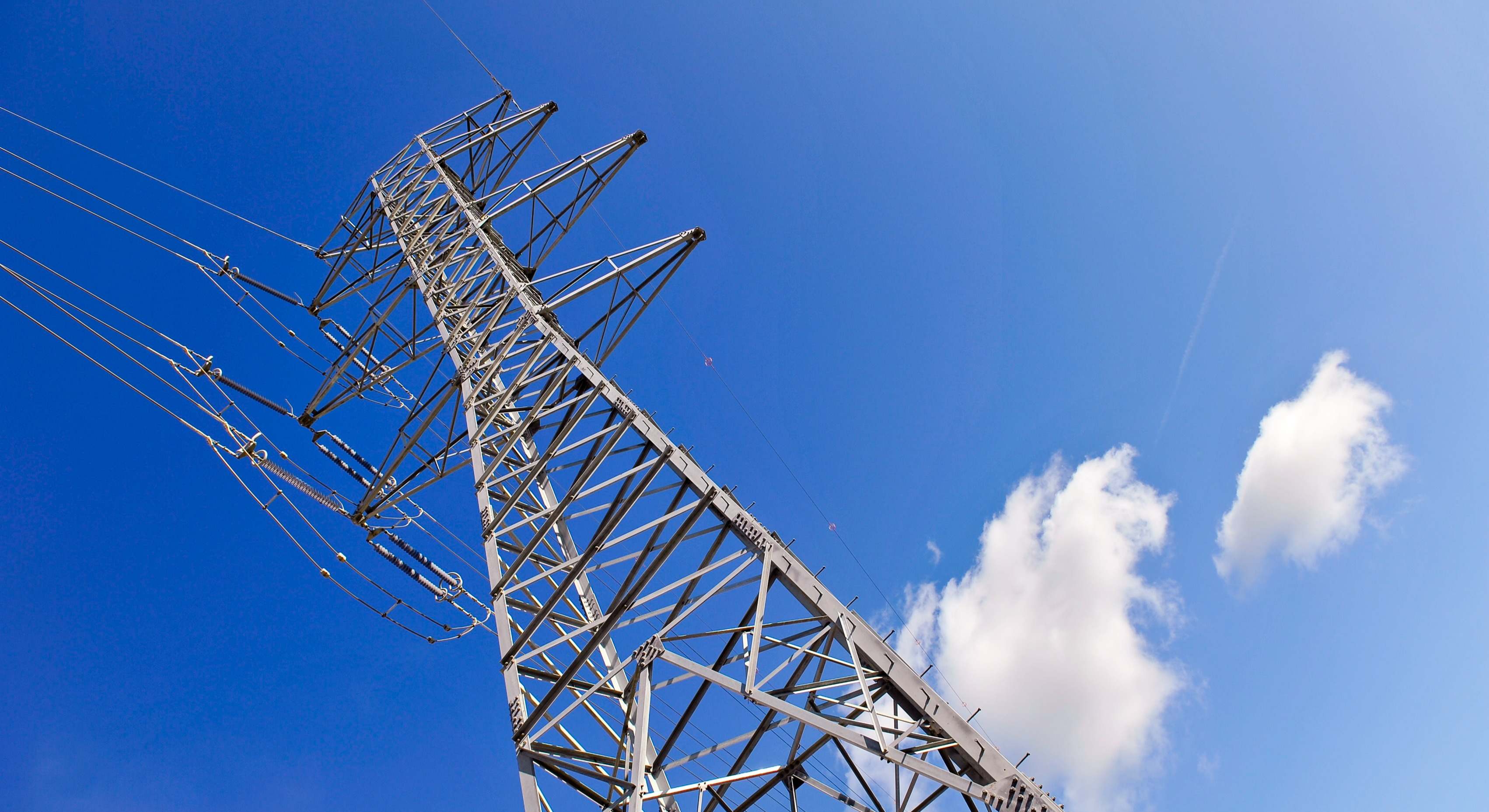 Torre-electrica_low.jpg