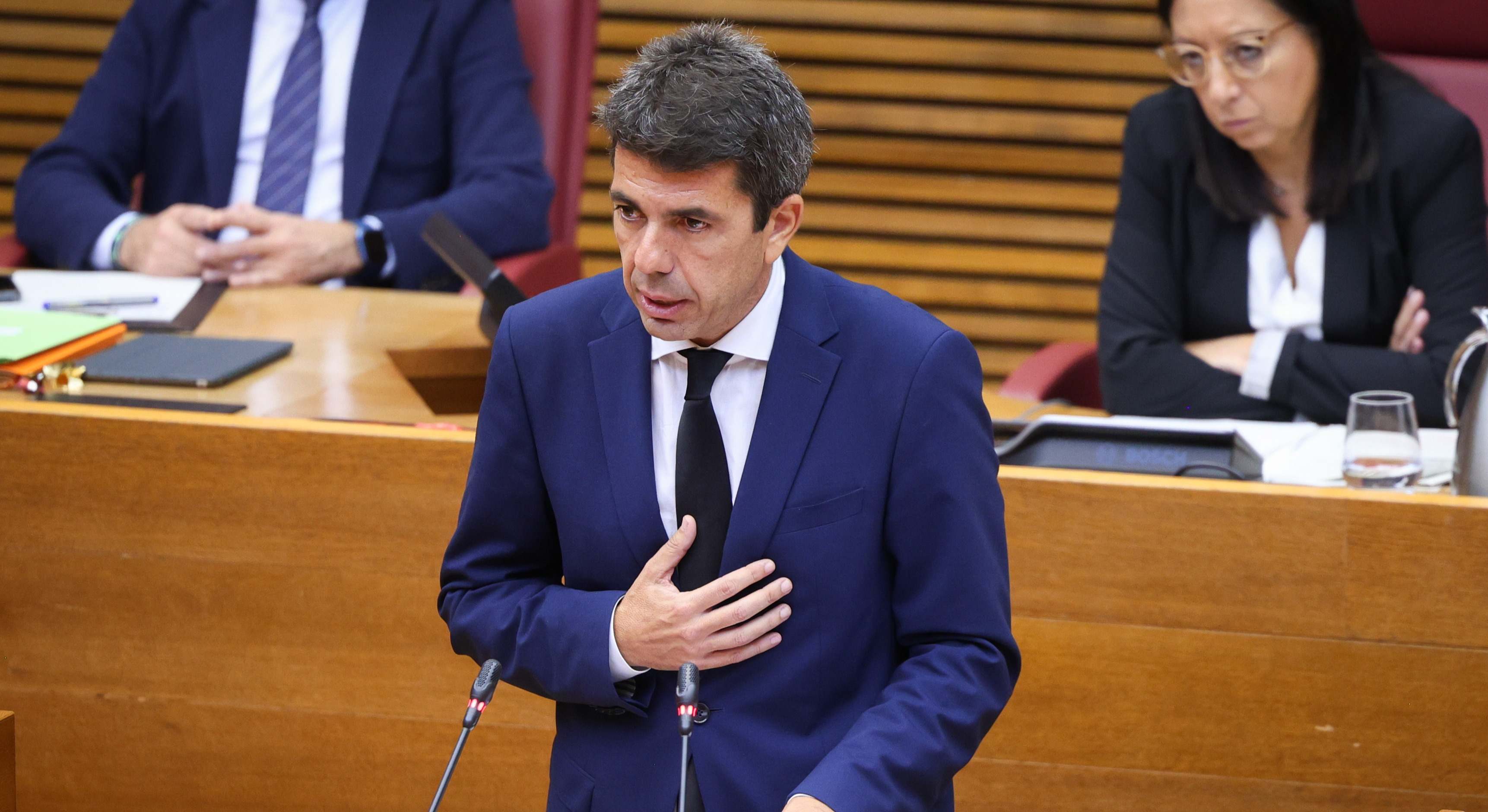 Carlos Mazón en la sesión de control de Les Corts.