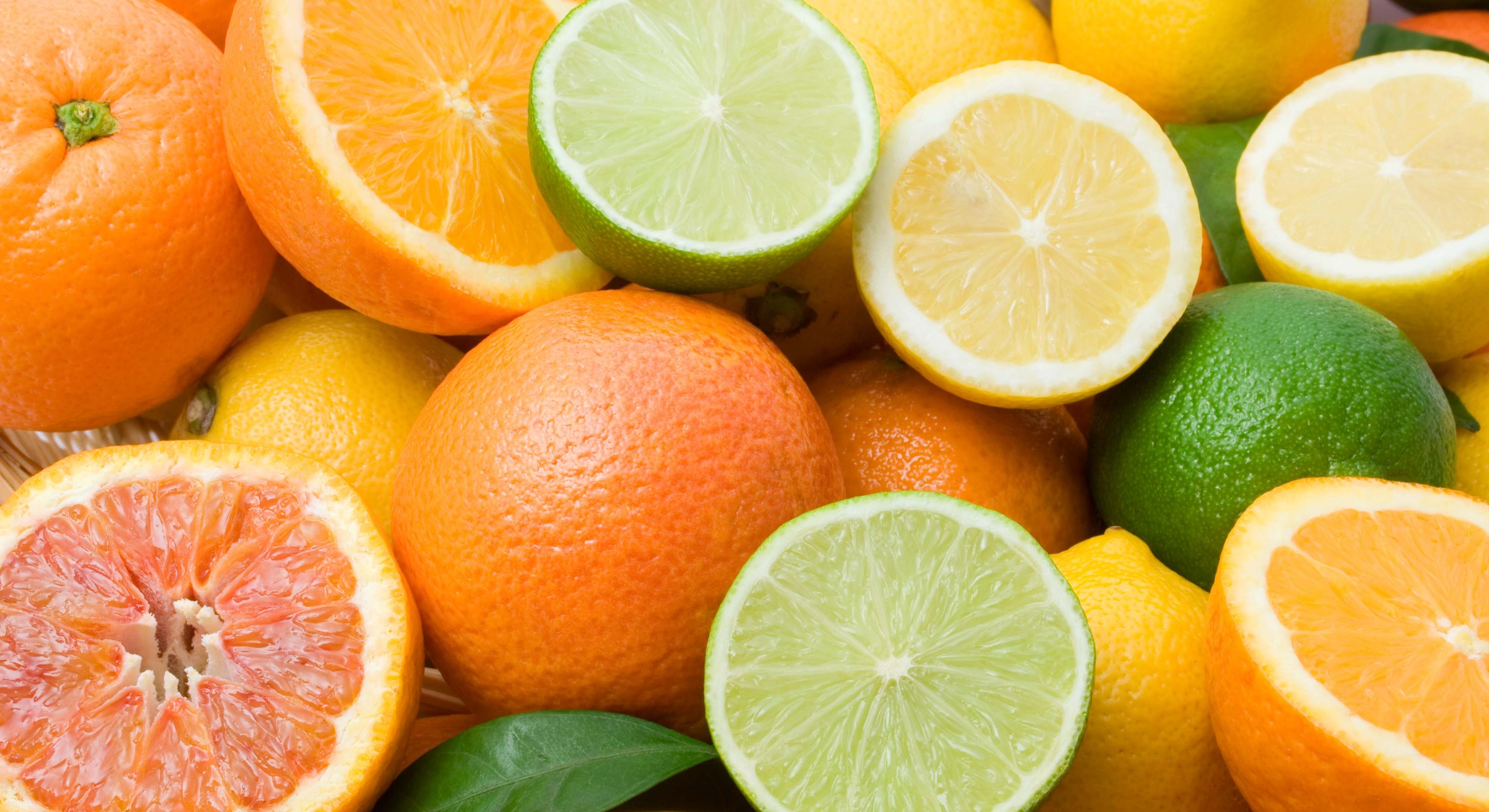 Variedad de frutas cítricas