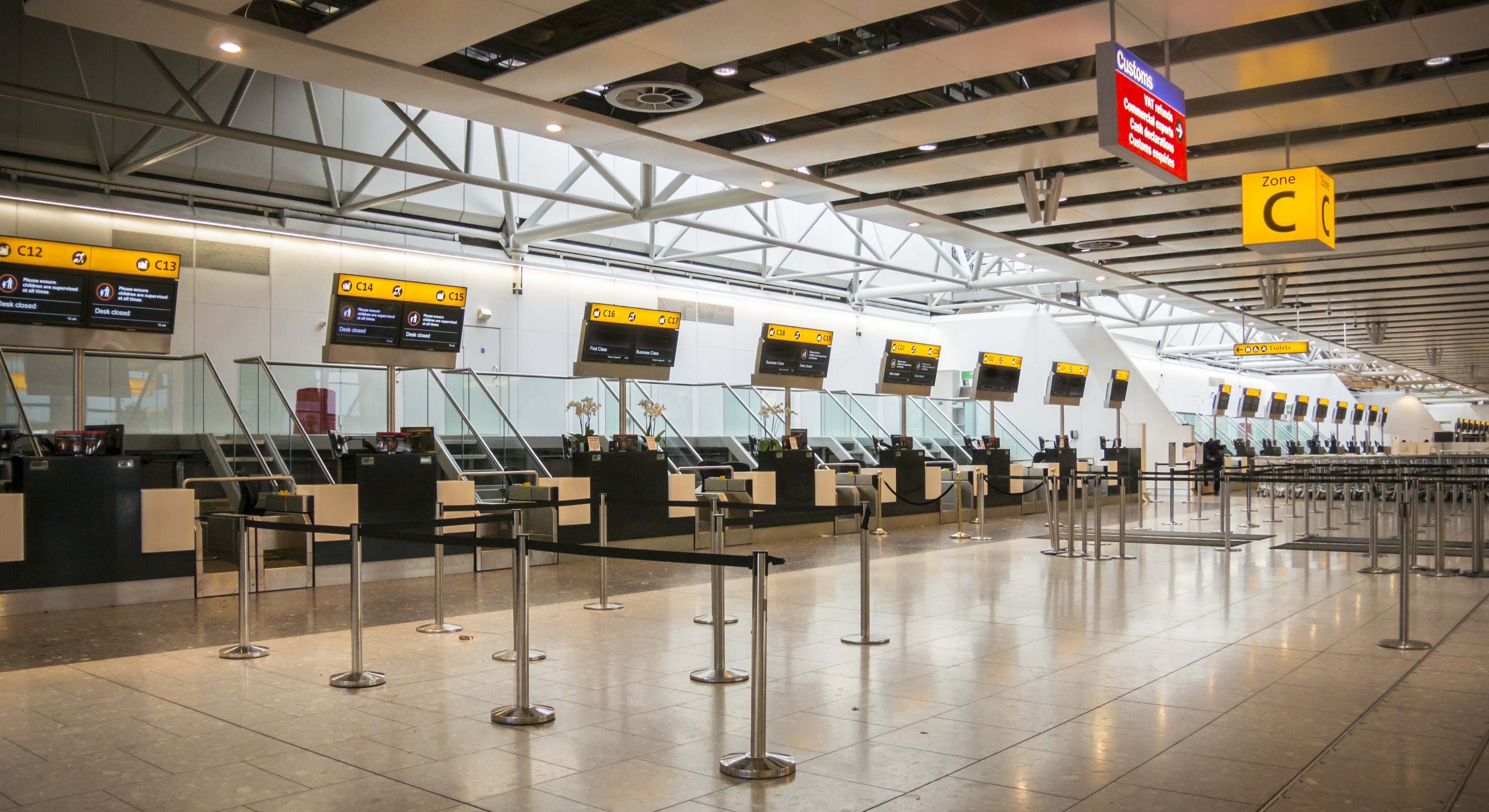 Mostradores de facturación en el aeropuerto. / Foto: Dreamstime