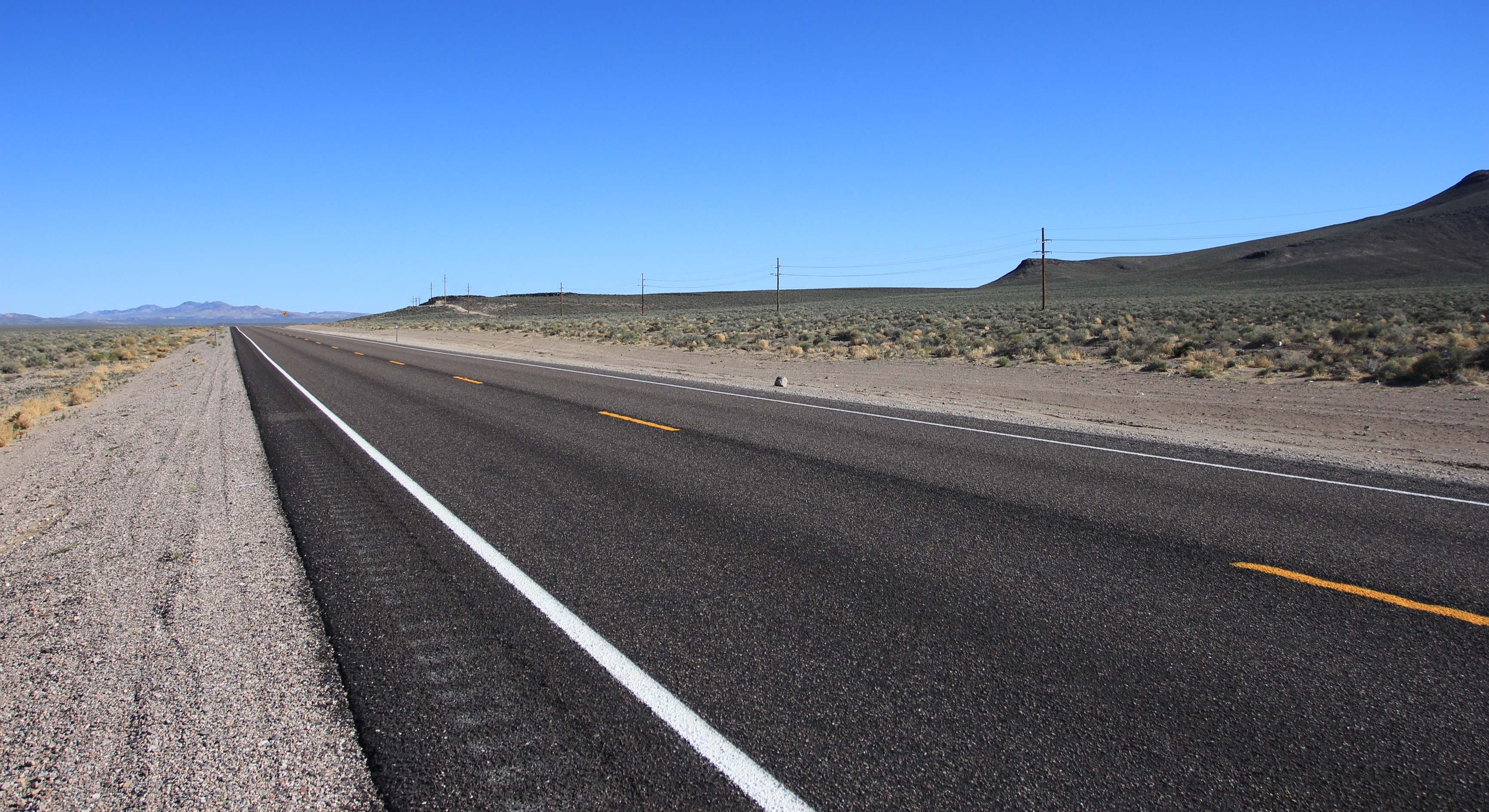 Carretera en medio de la nada