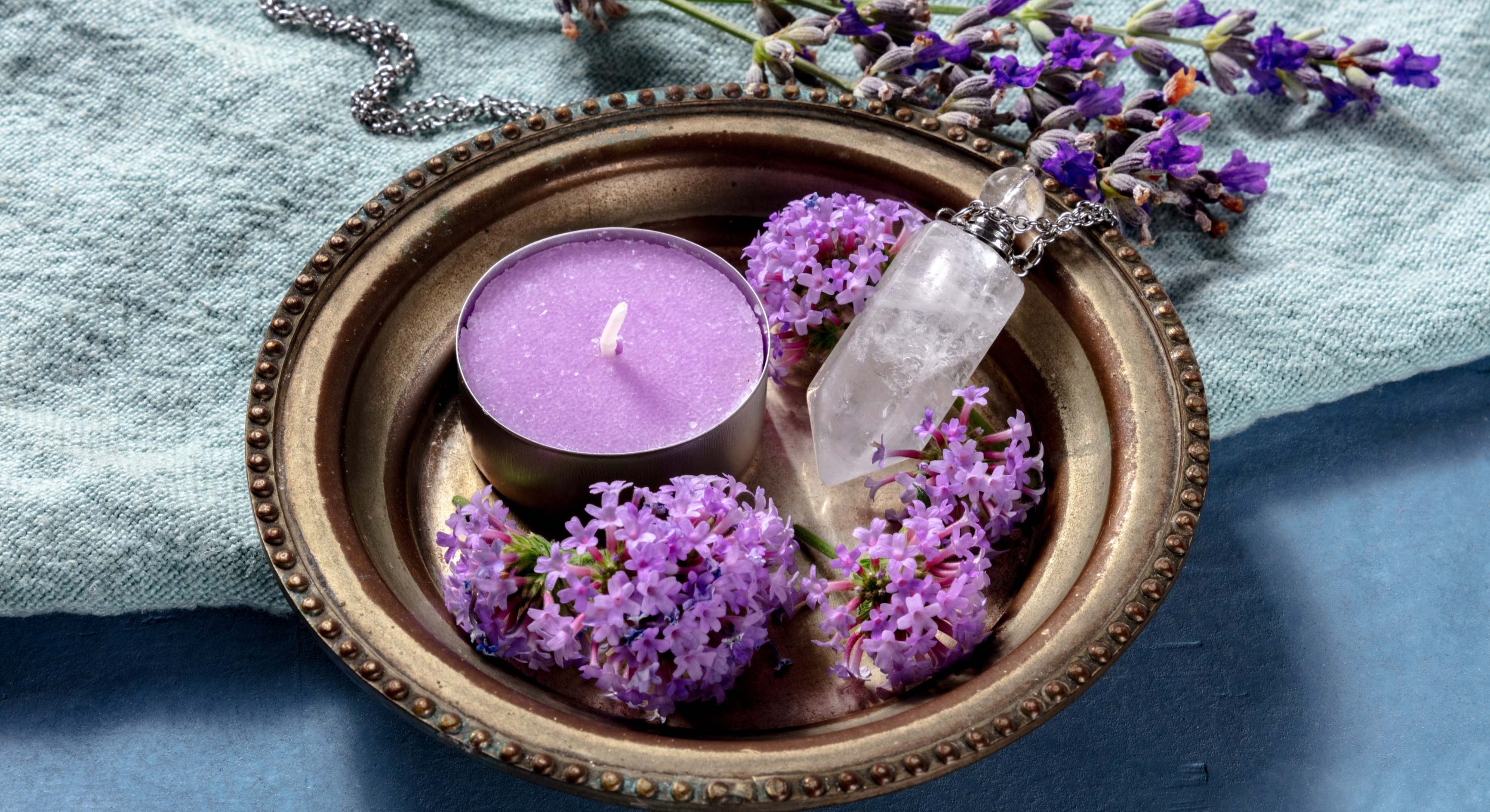 Ritual de lavanda para la noche de San Juan. / Foto: Dreamstime