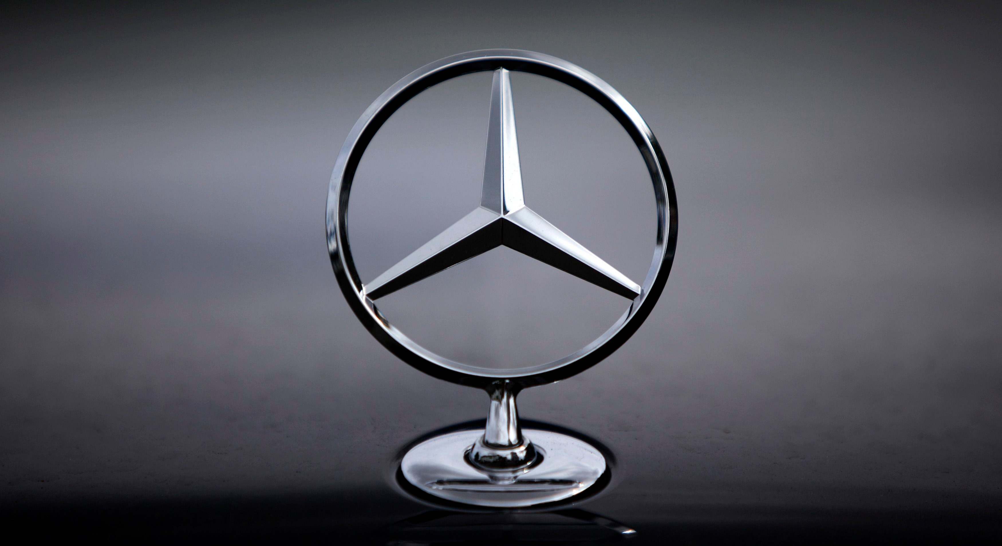 Logo Mercedes-Benz