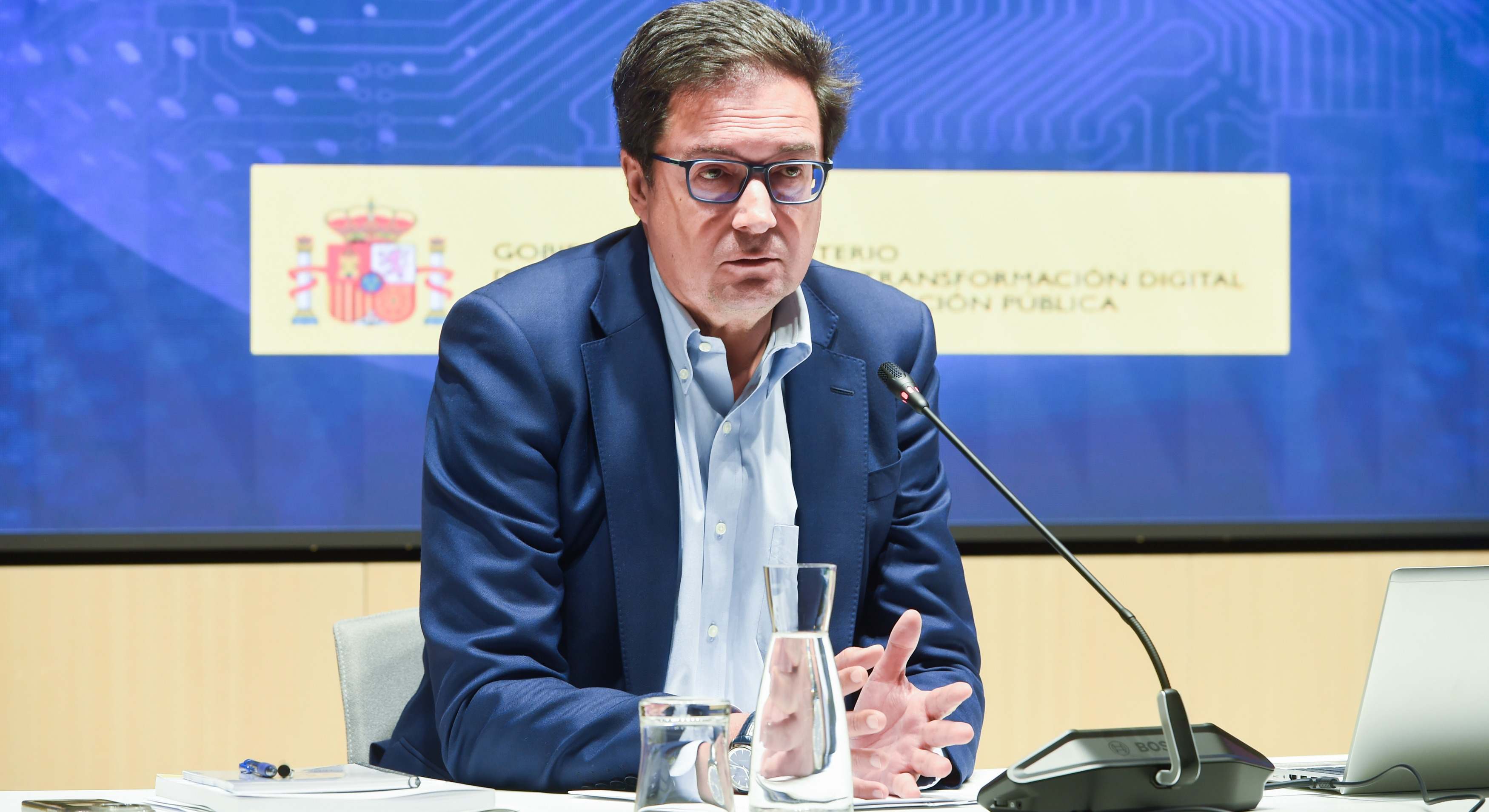 EuropaPress_6866694_ministro_transformacion_digital_funcion_publica_oscar_lopez_presenta.jpg