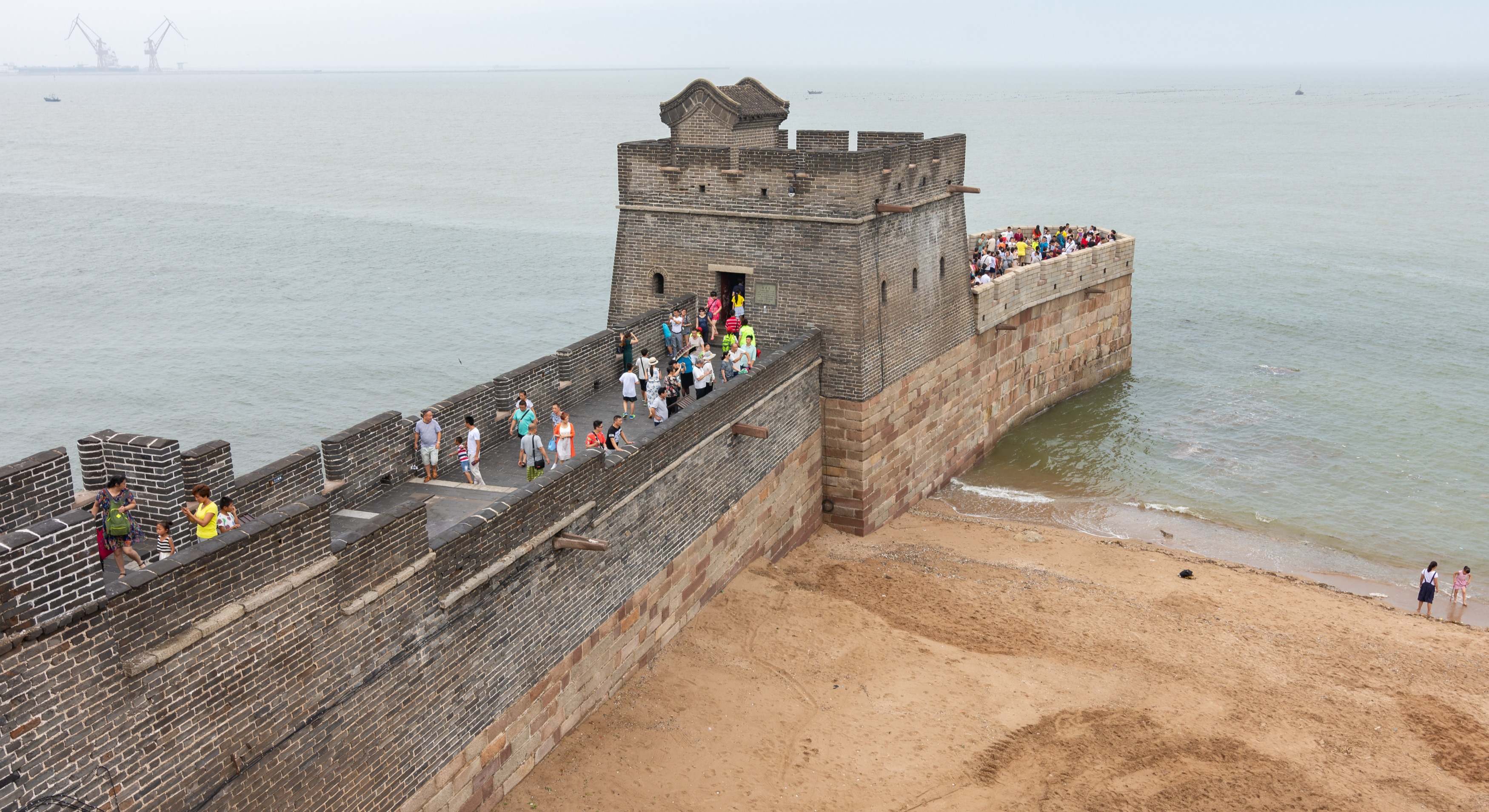 Laolongtou Gran Muralla (Cabeza del Dragón Viejo), Gran Muralla China se encuentra con el Mar de Bohai