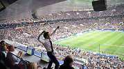Una fotografía viral y filmada por Putin: la euforia de Macron en la final del Mundial