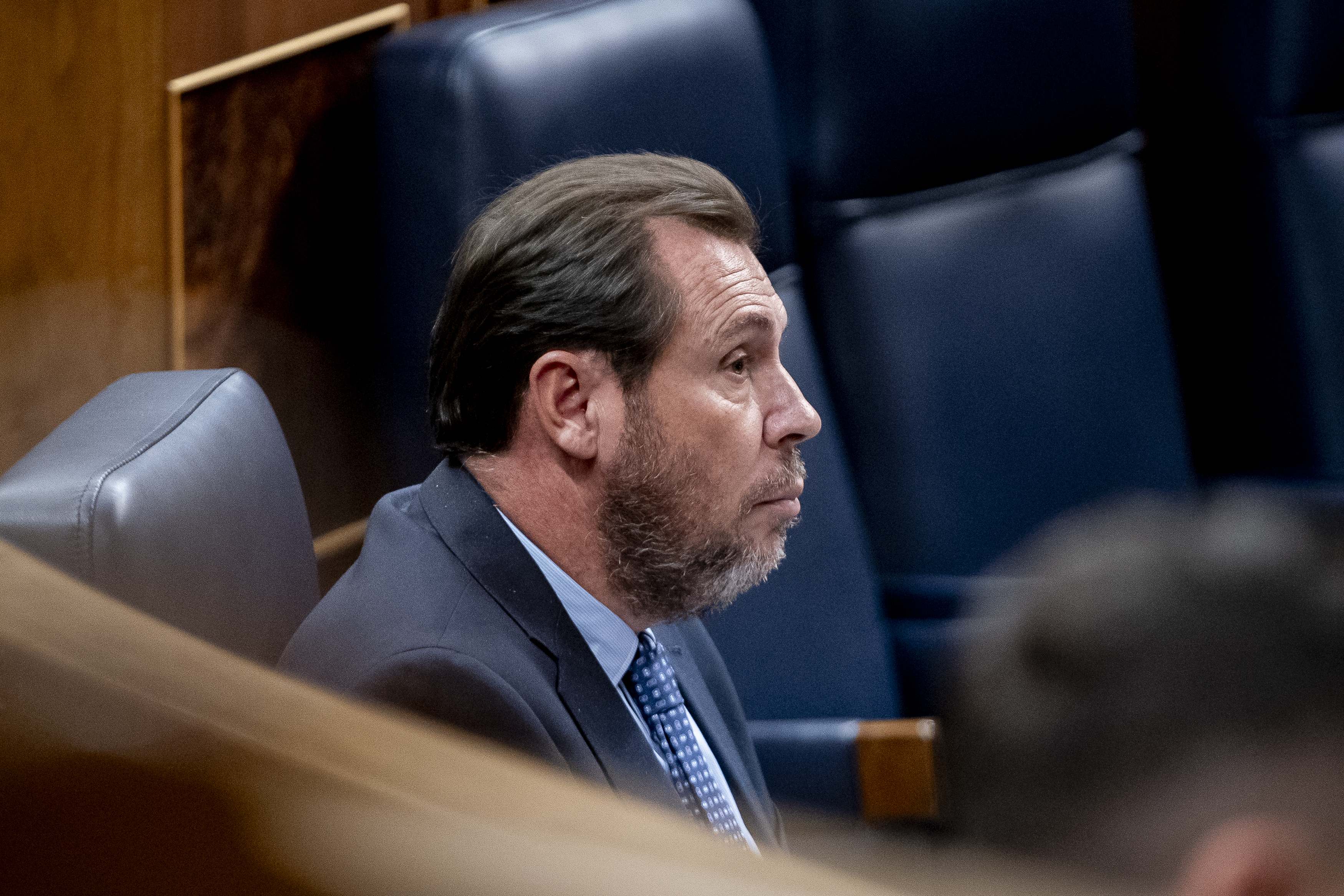 Óscar Puente, ministro de Transportes y Movilidad Sostenible, en el Congreso de los Diputados.
