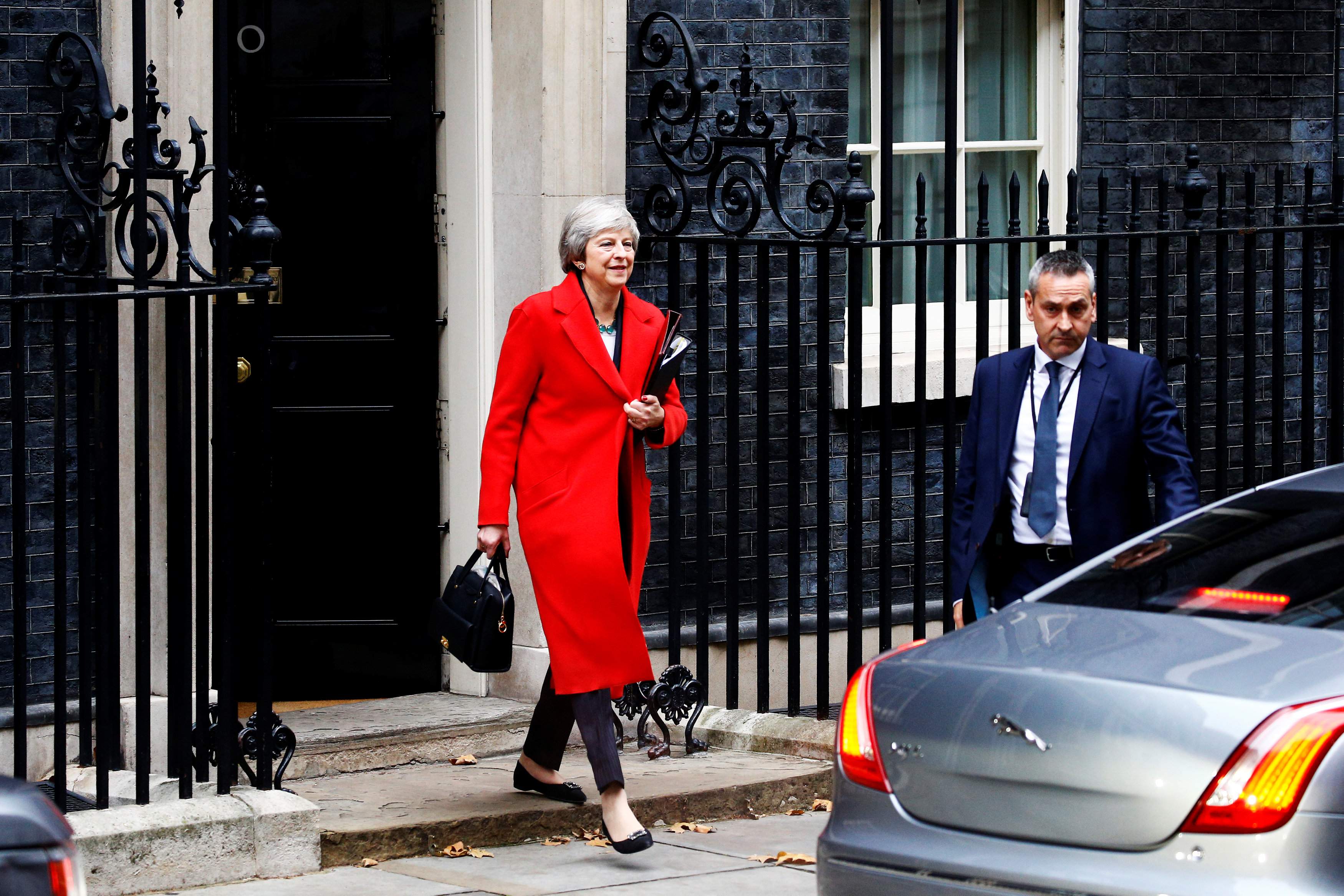 may-theresa-coche.jpg