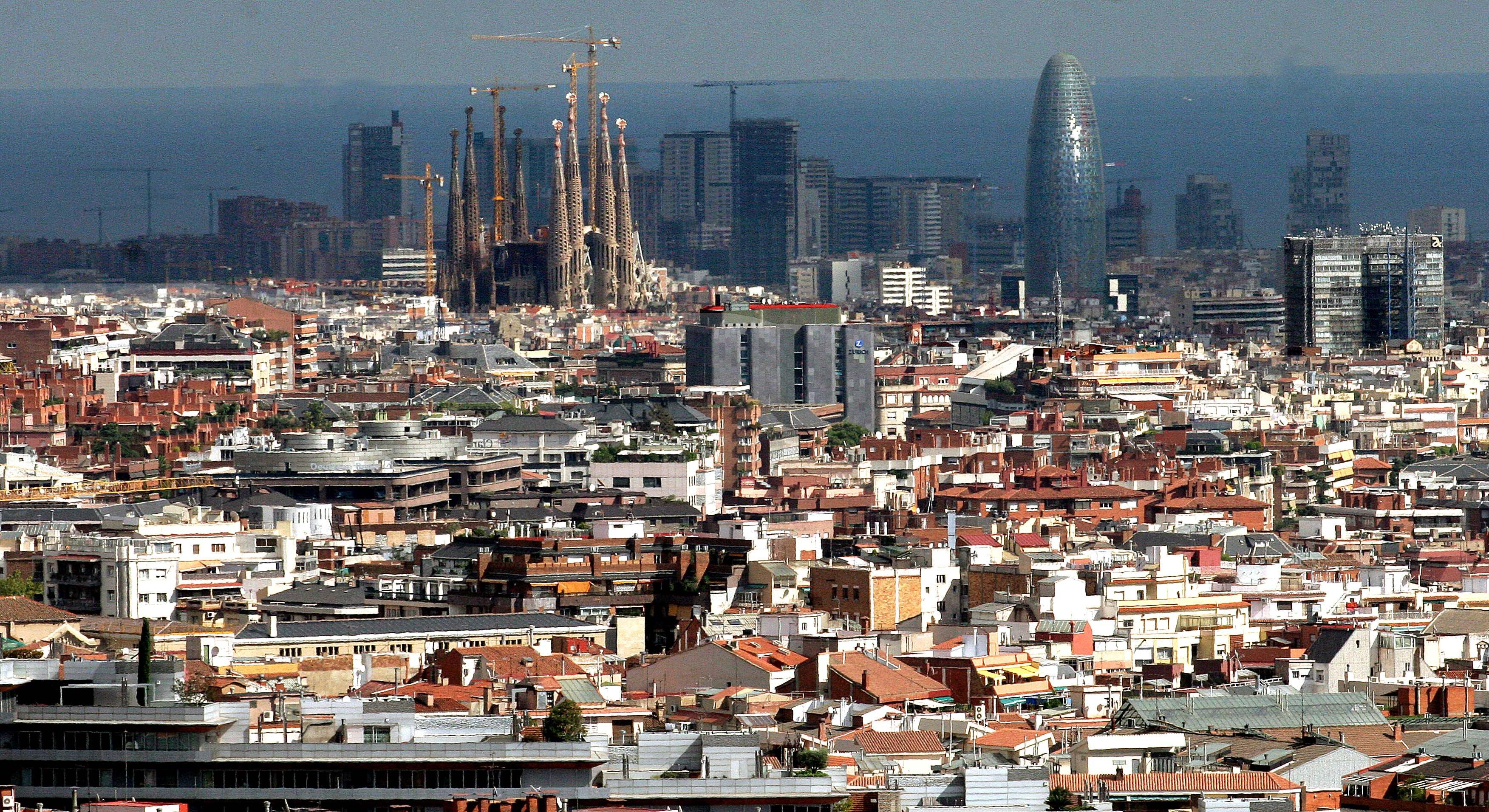 Vistas de la ciudad de Barcelona (Cataluña)