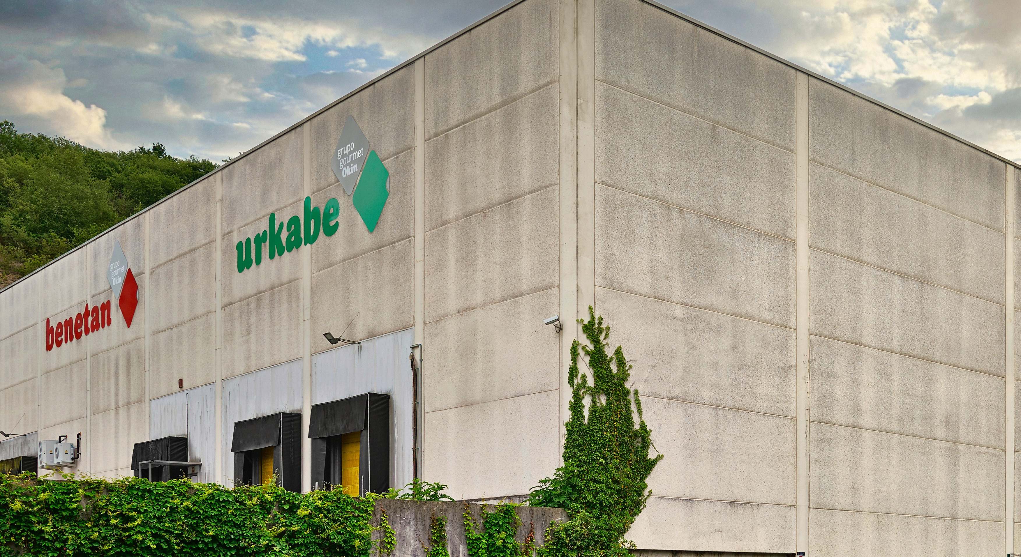 Stellum entra en Urkabe.