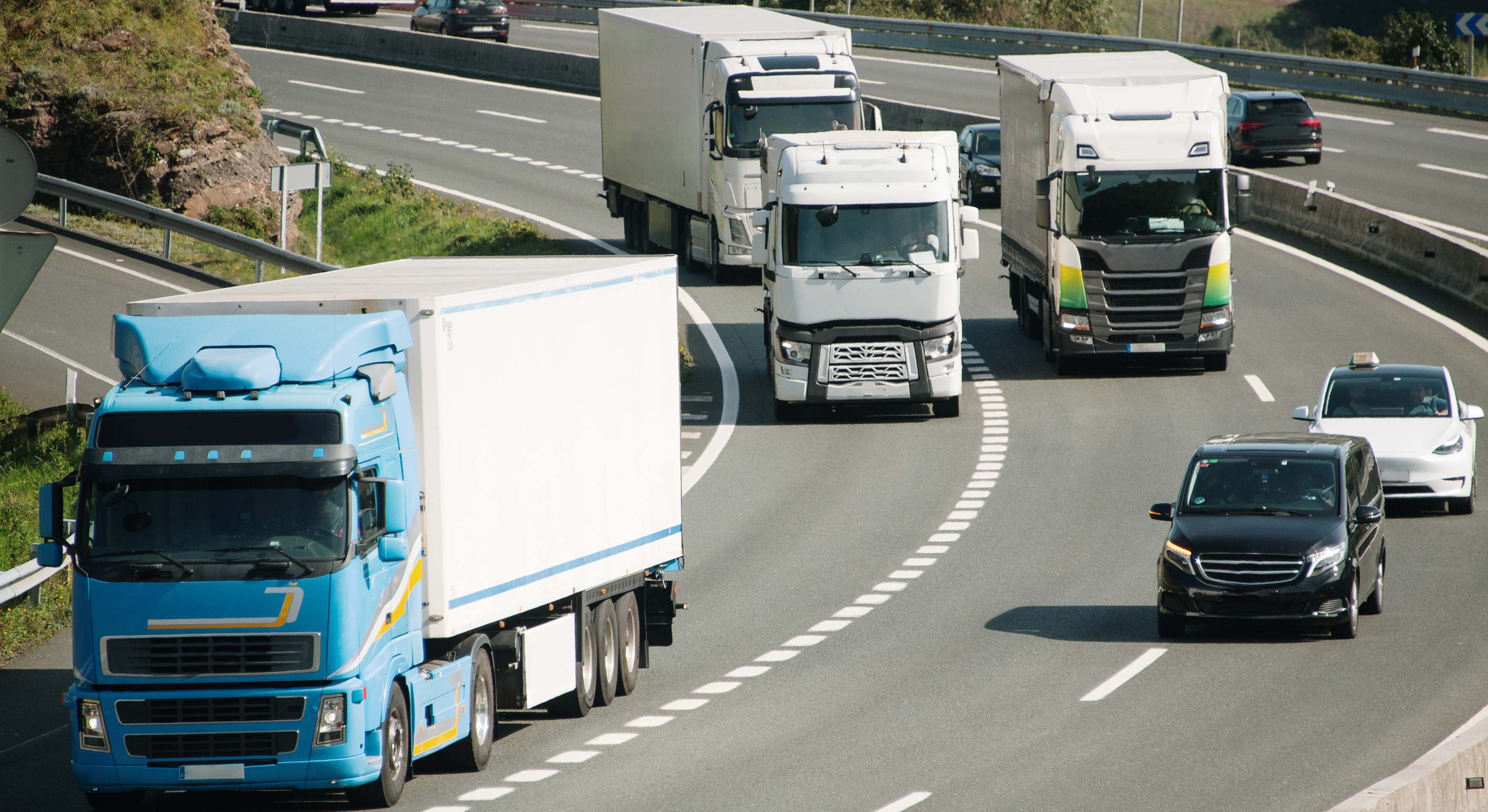 Conductores de camión y transportistas por carretera. / Foto: iStock