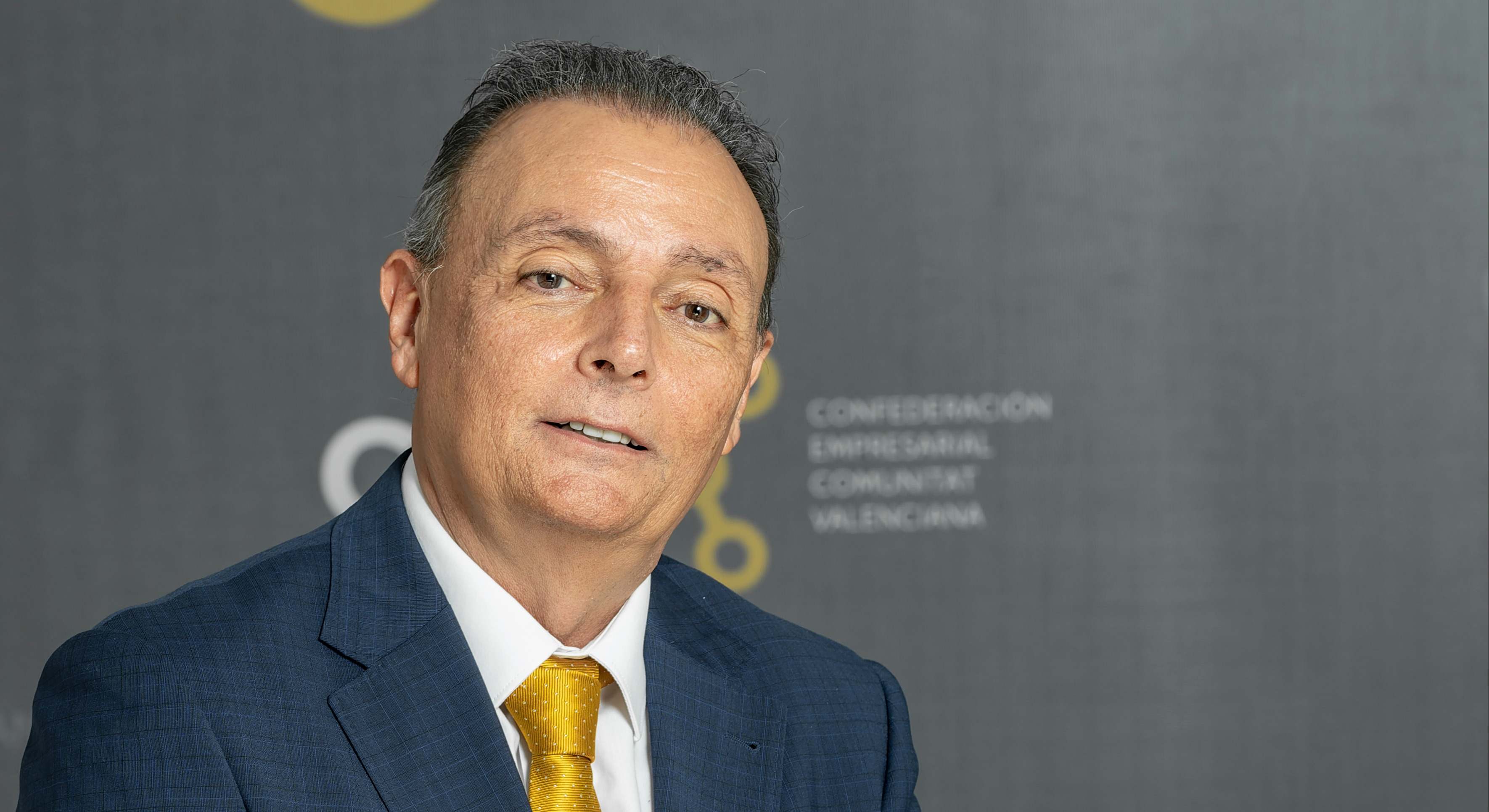 Salvador Navarro.