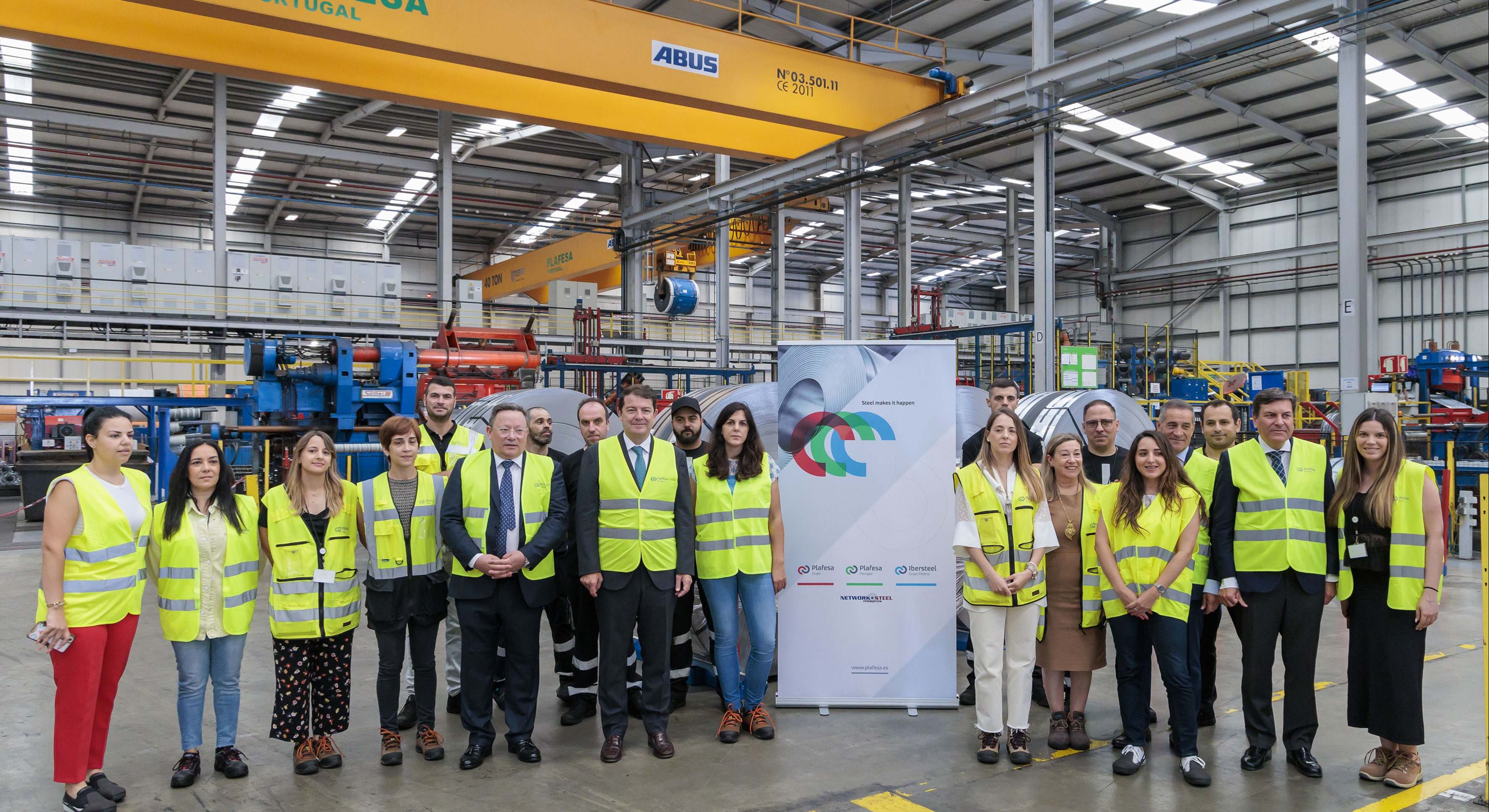 Mañueco visita las instalaciones de Plafesa en Portugal