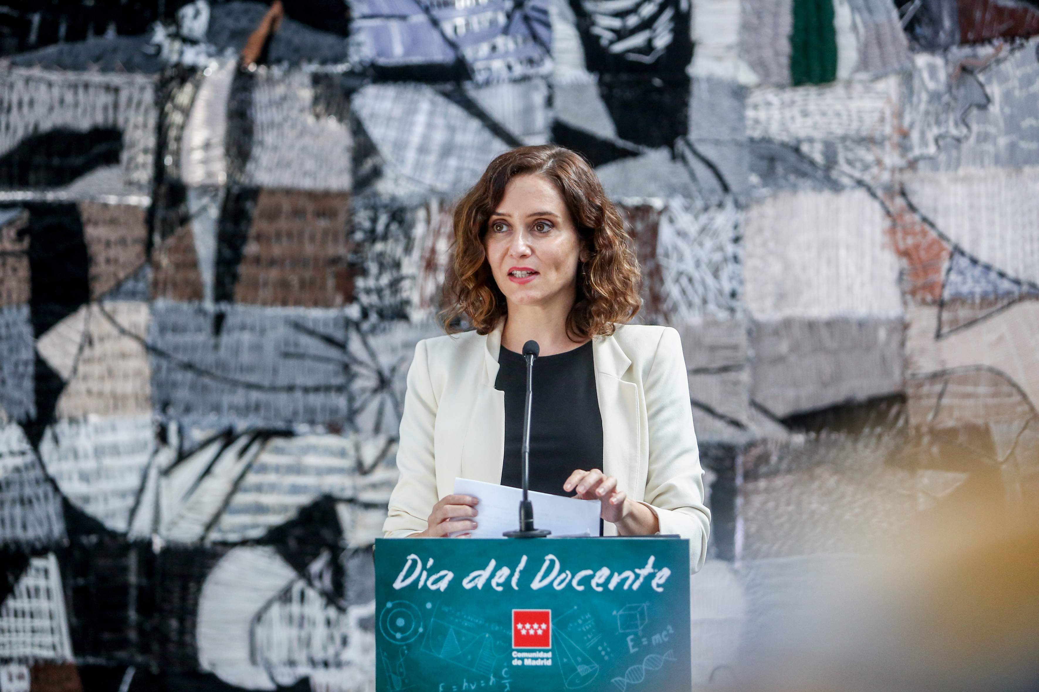 ayuso-docente.jpg