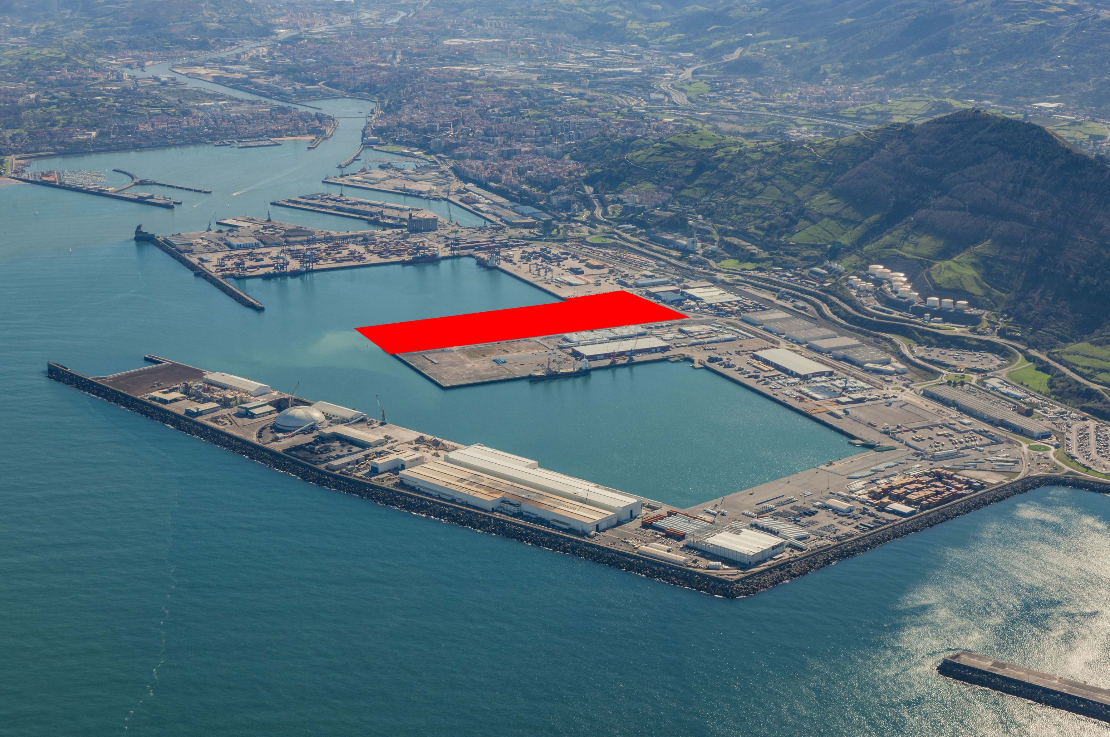 Puerto de Bilbao, segunda fase espigón central a construir.