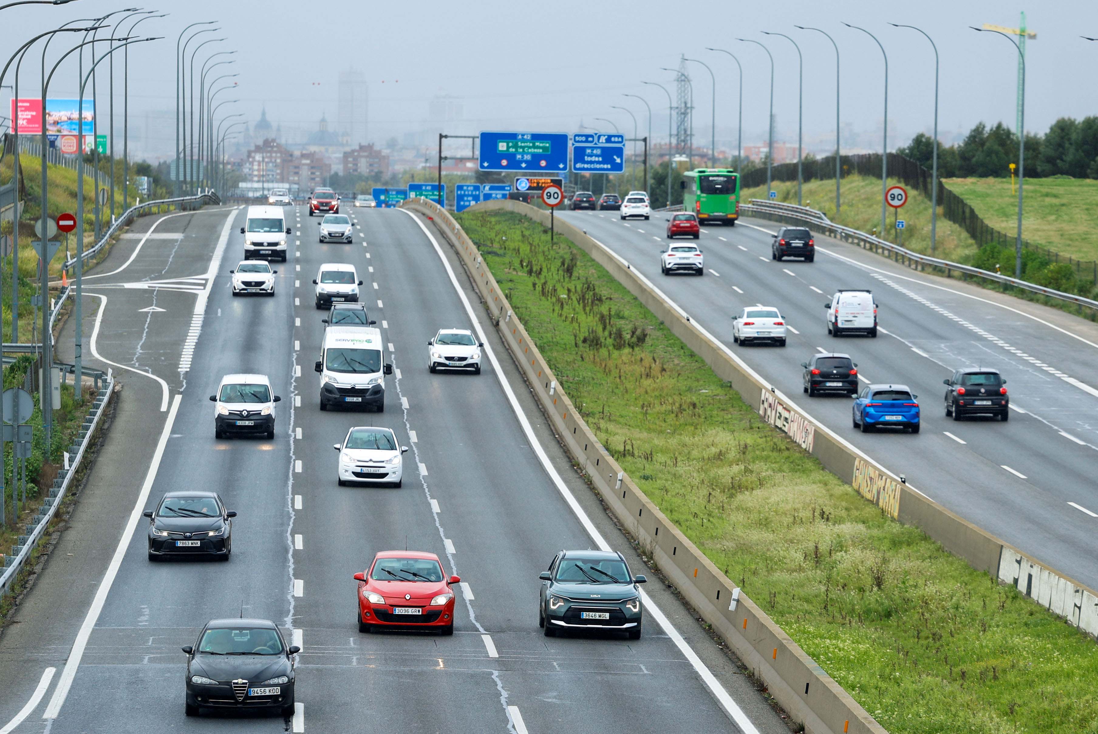 Carretera con coches