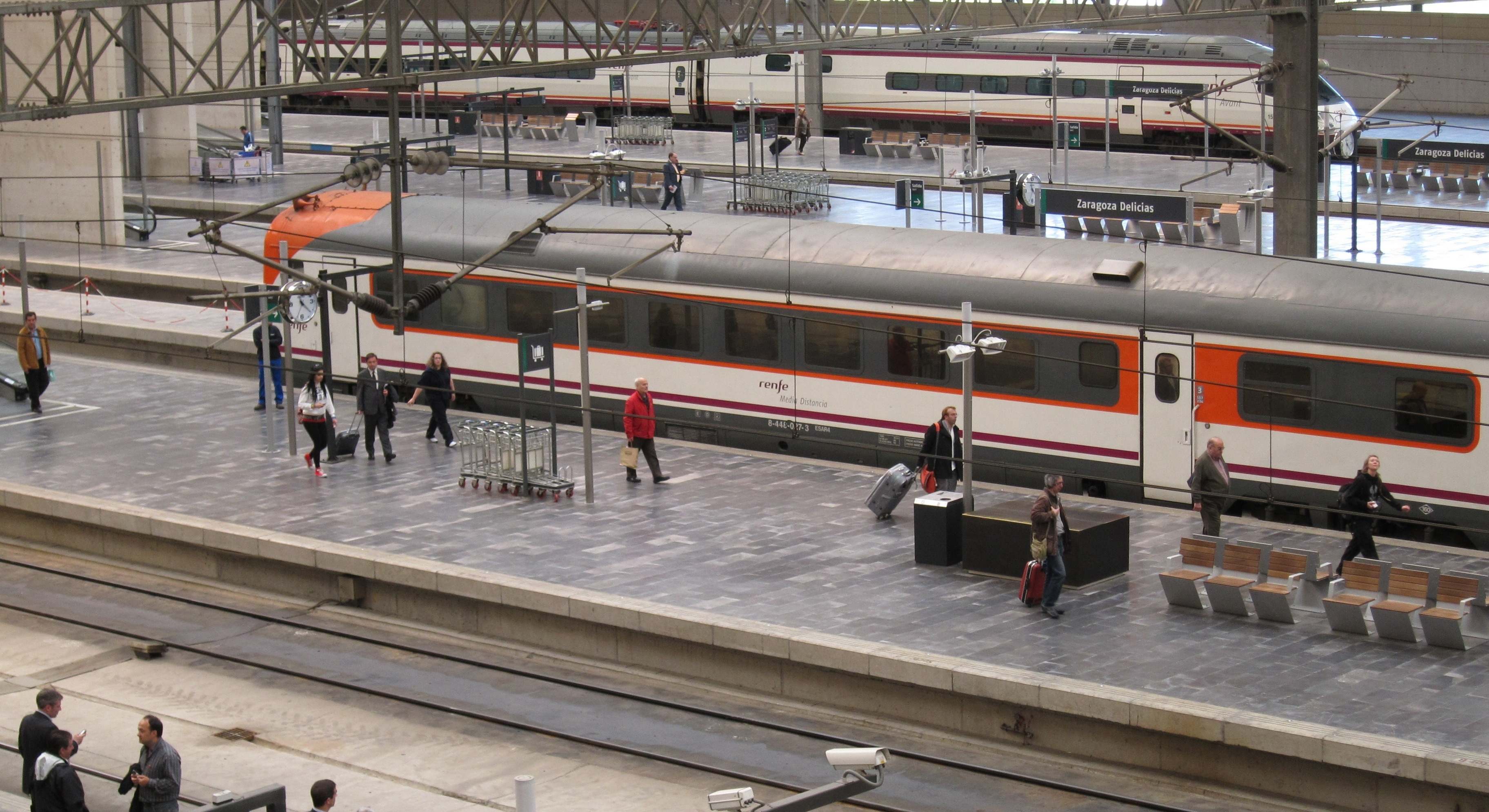 estacion tren zaragoza