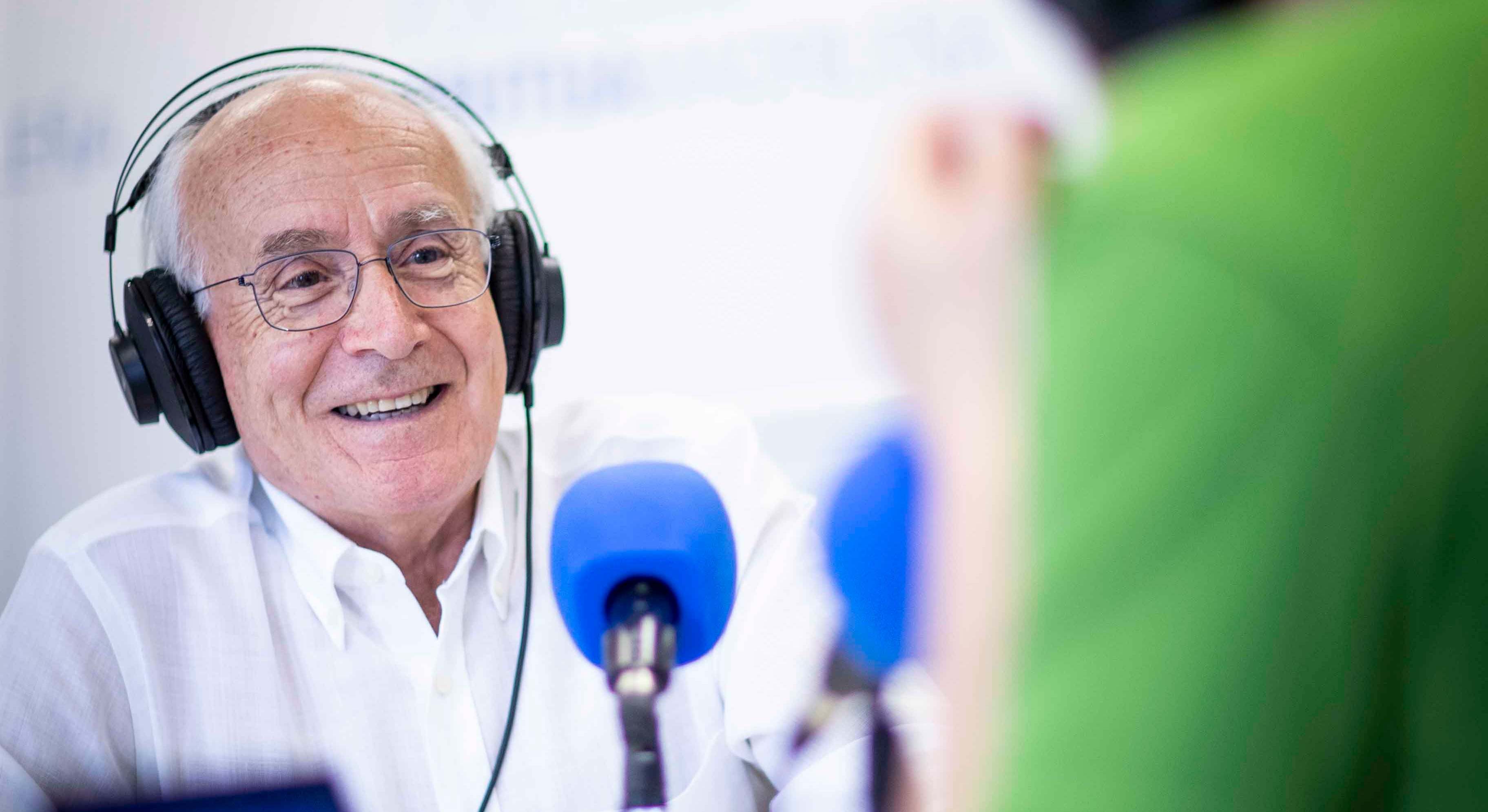 El podcast de la Fundación Mutua analiza la sociedad junto a catedráticos del Colegio Libre de Eméritos