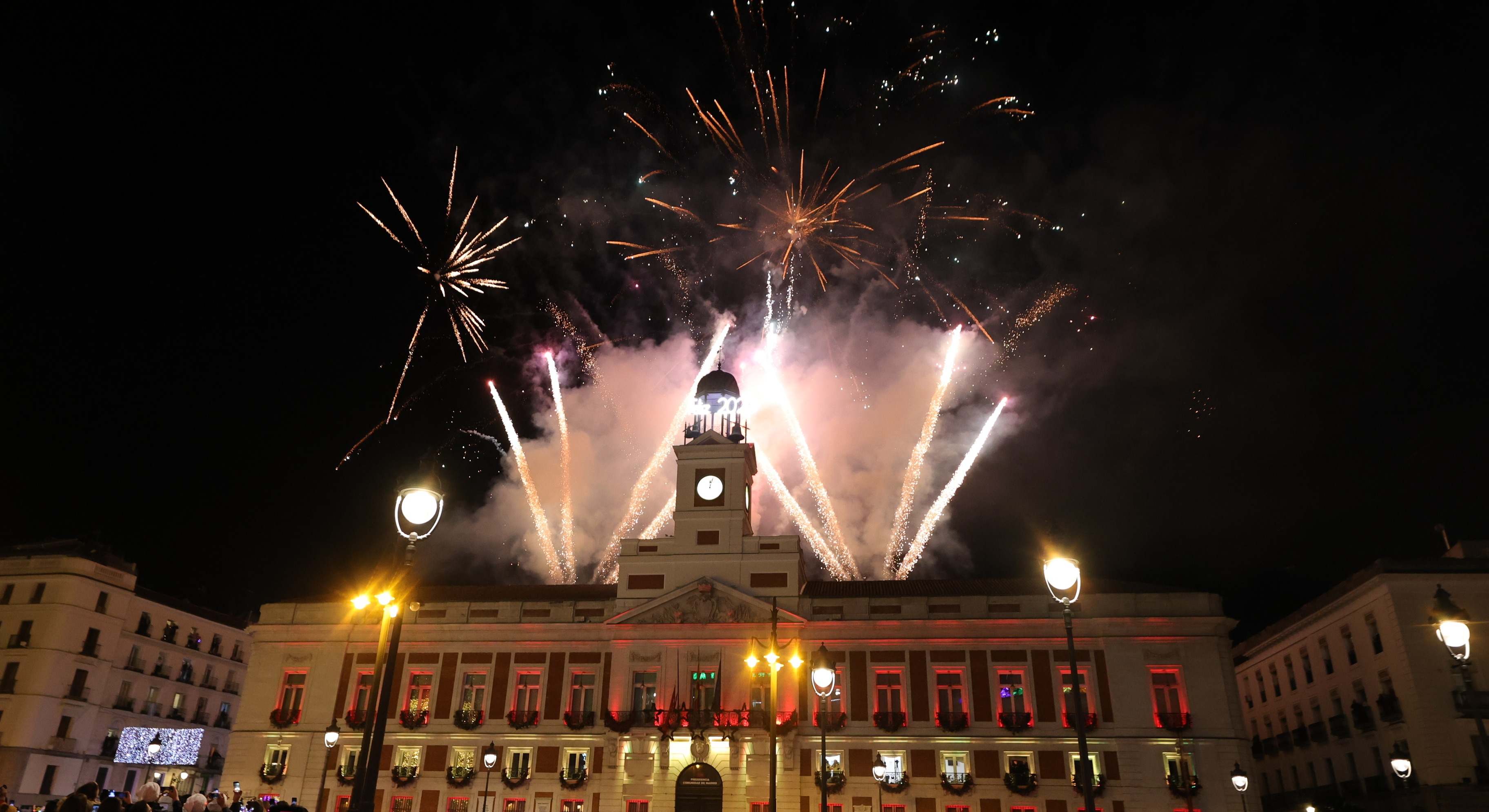 La puerta del sol en año nuevo