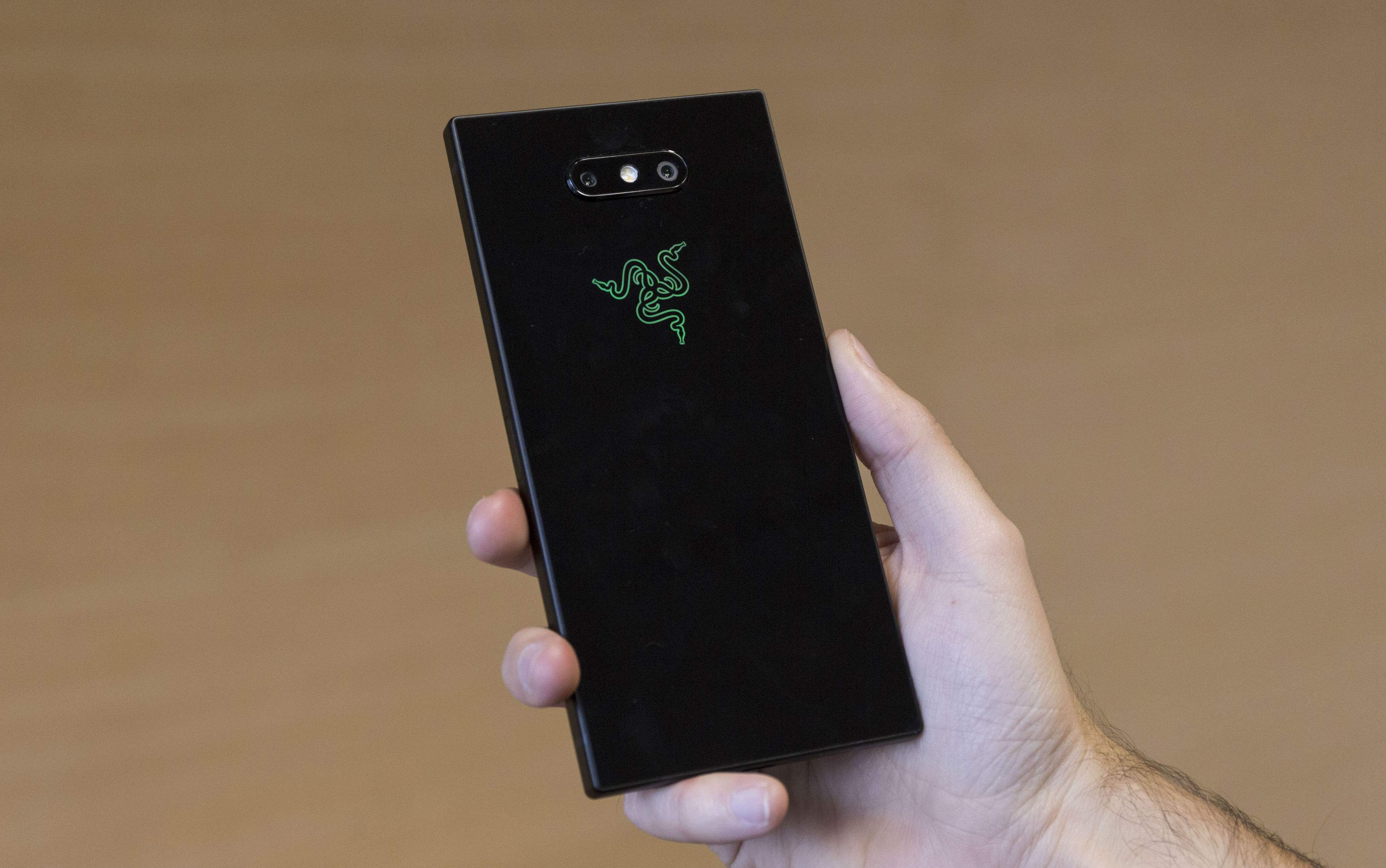 Razer_phone-2-1.jpg