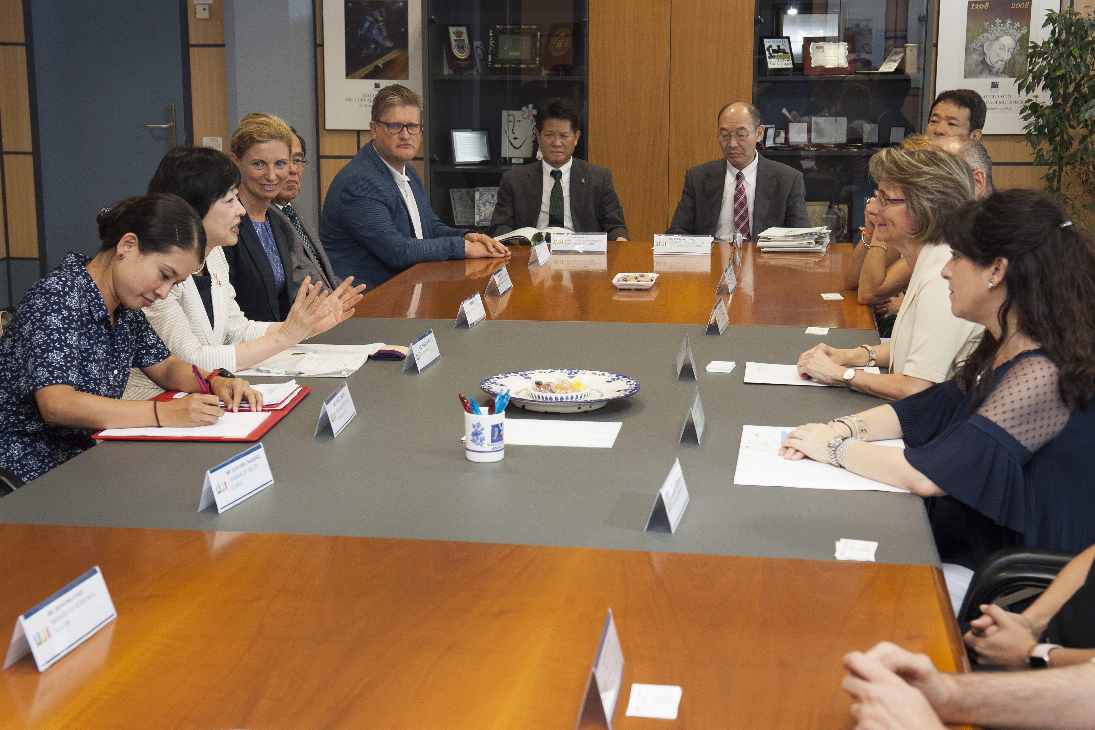 delegacion-japonesa-04-07-18_4.jpg