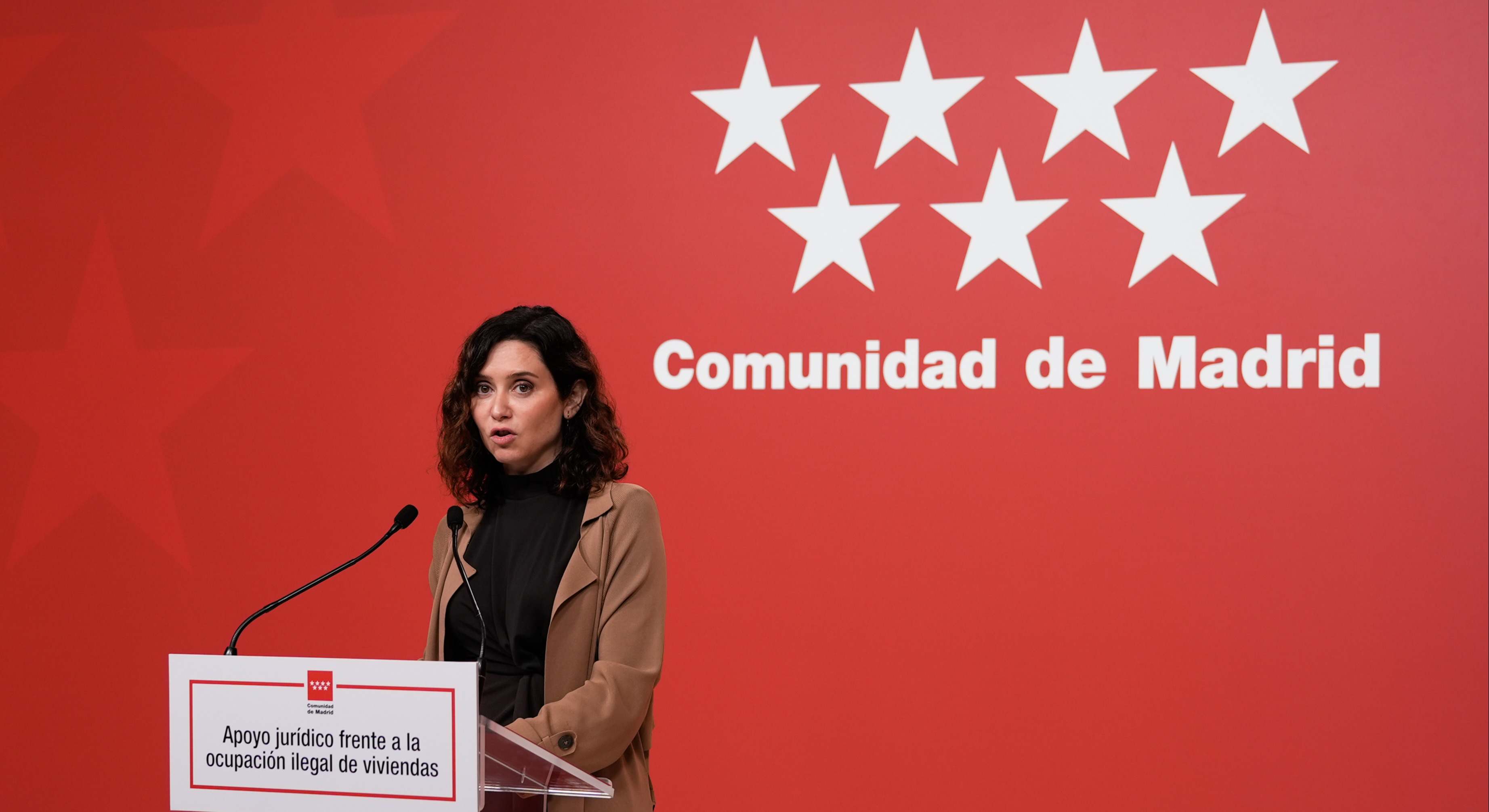 La presidenta de la Comunidad de Madrid, Isabel Díaz Ayuso, interviene durante la firma de un protocolo general de políticas públicas, en la Real Casa de Correos